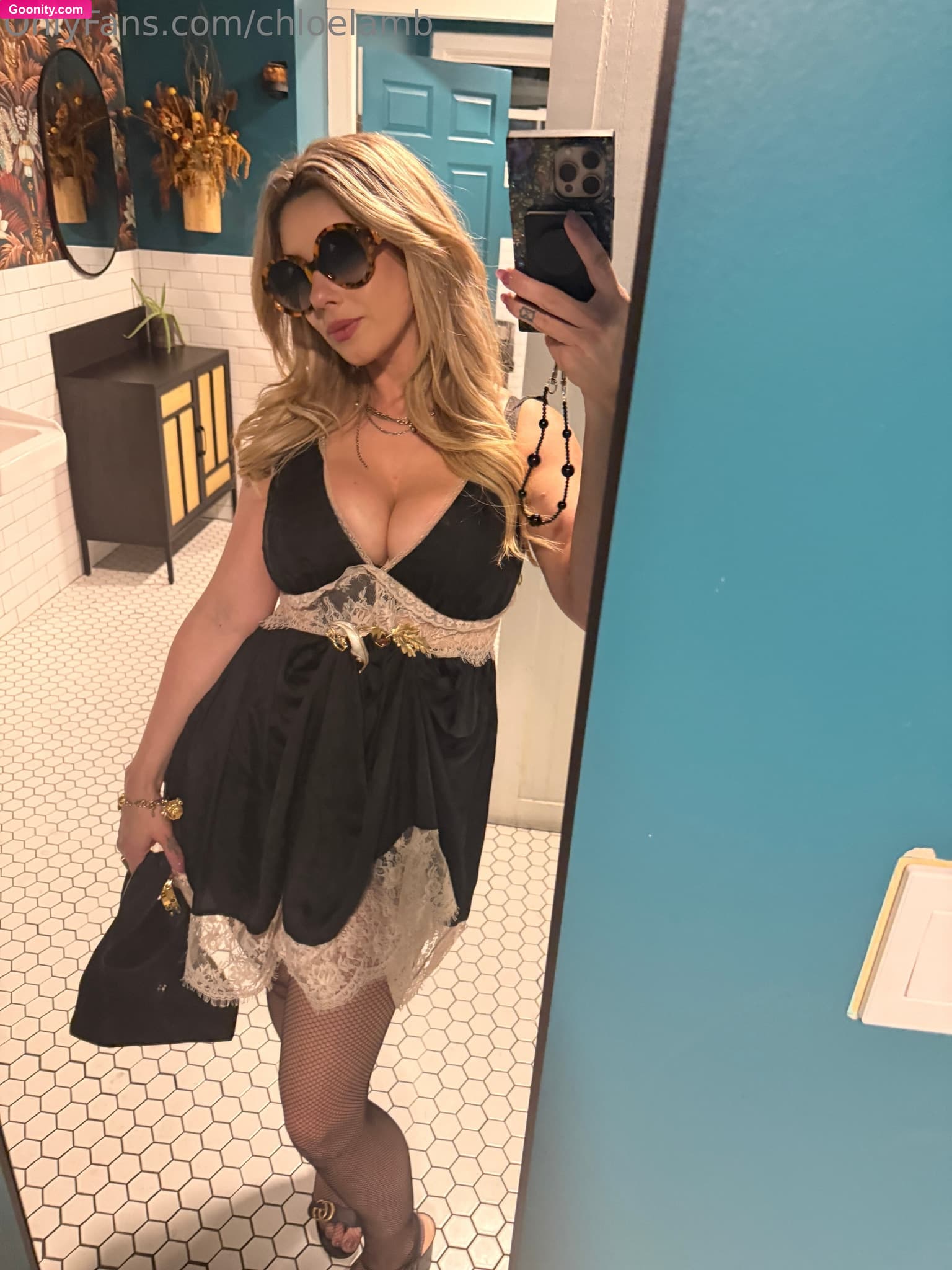 chloelamb - Photo 19