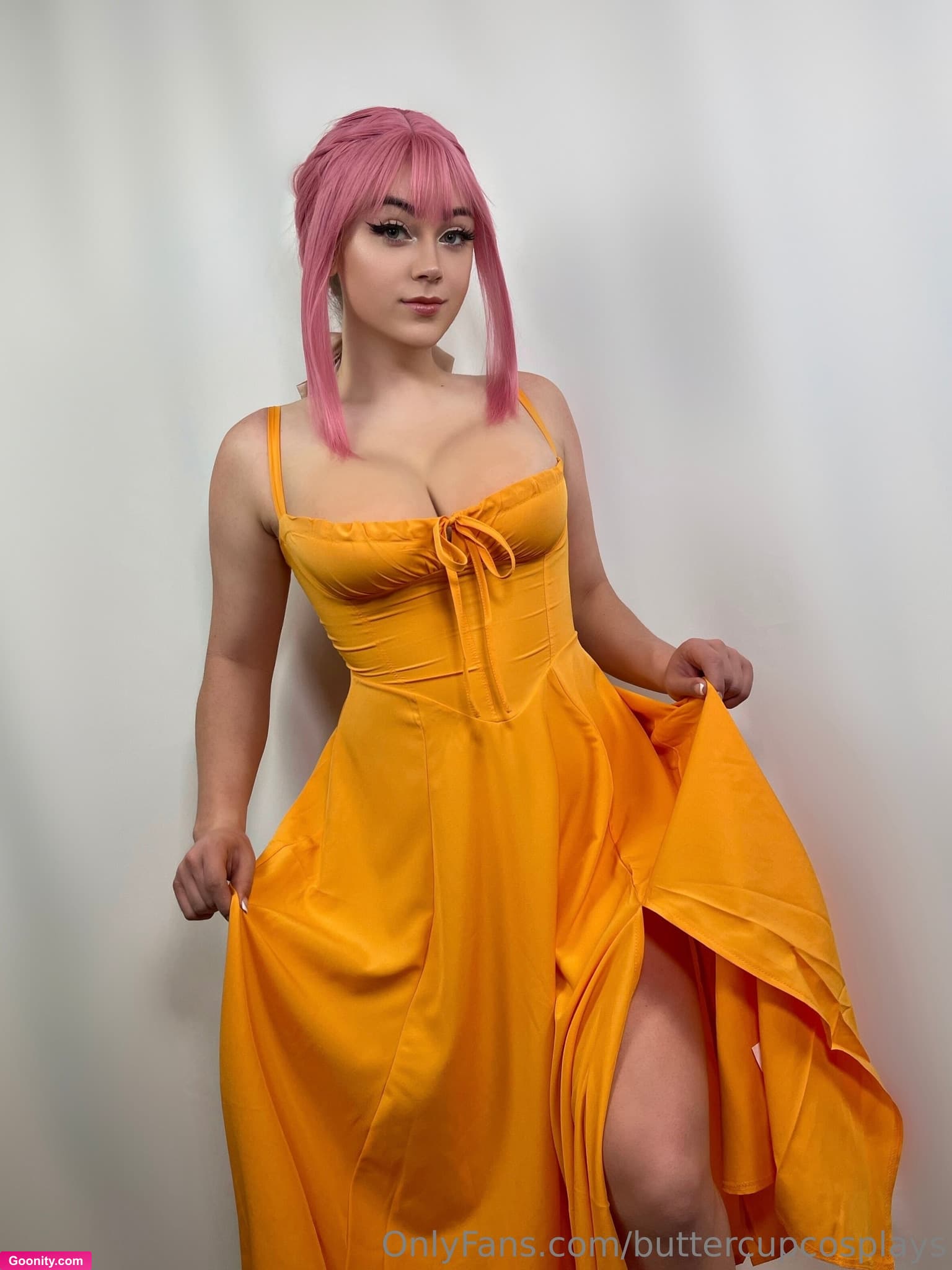 Buttercup Cosplays photo 8