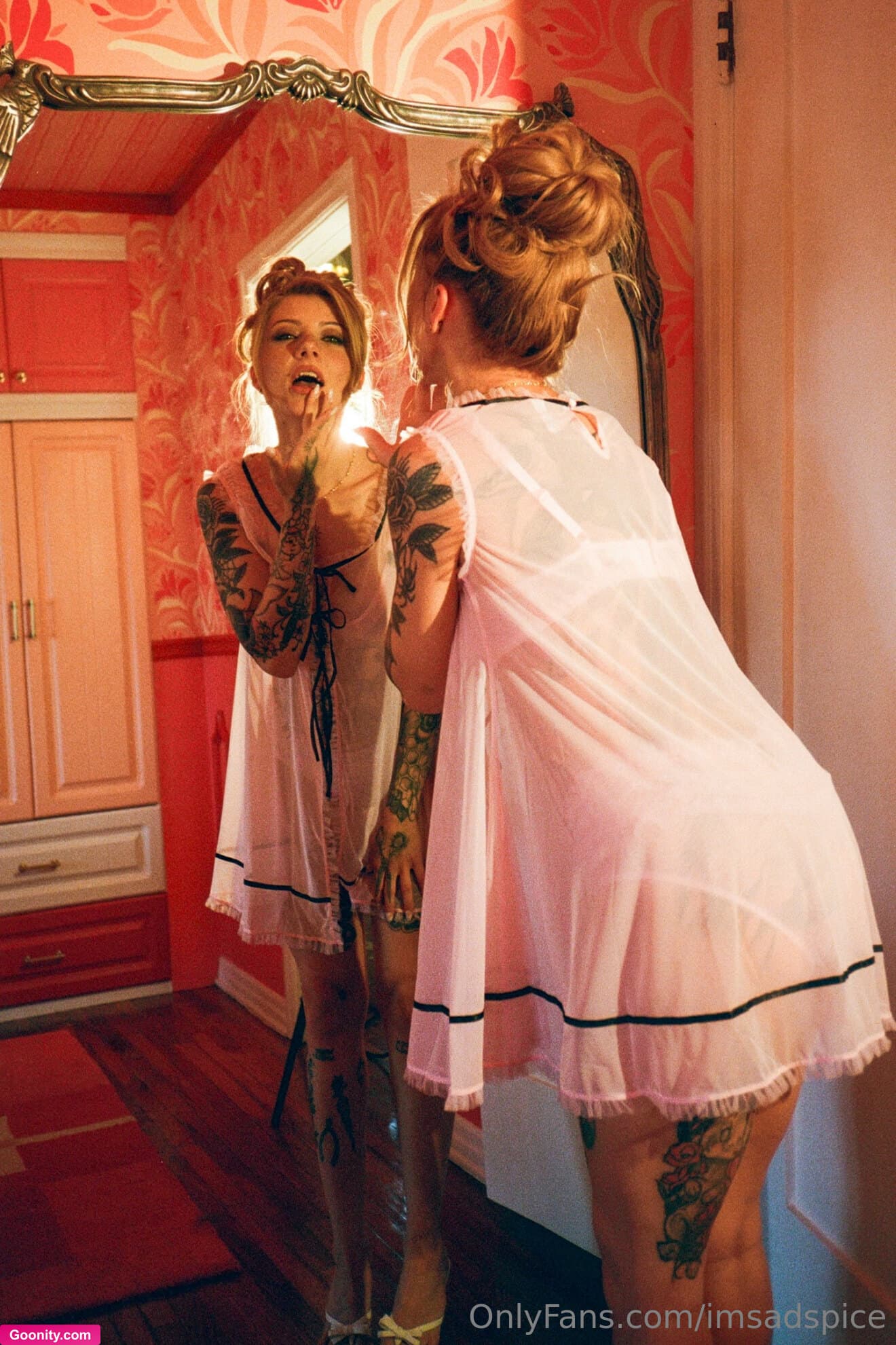 Liz♡ photo 82