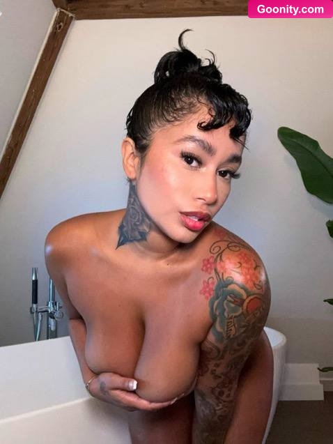 Kimberlie Montano photo 34