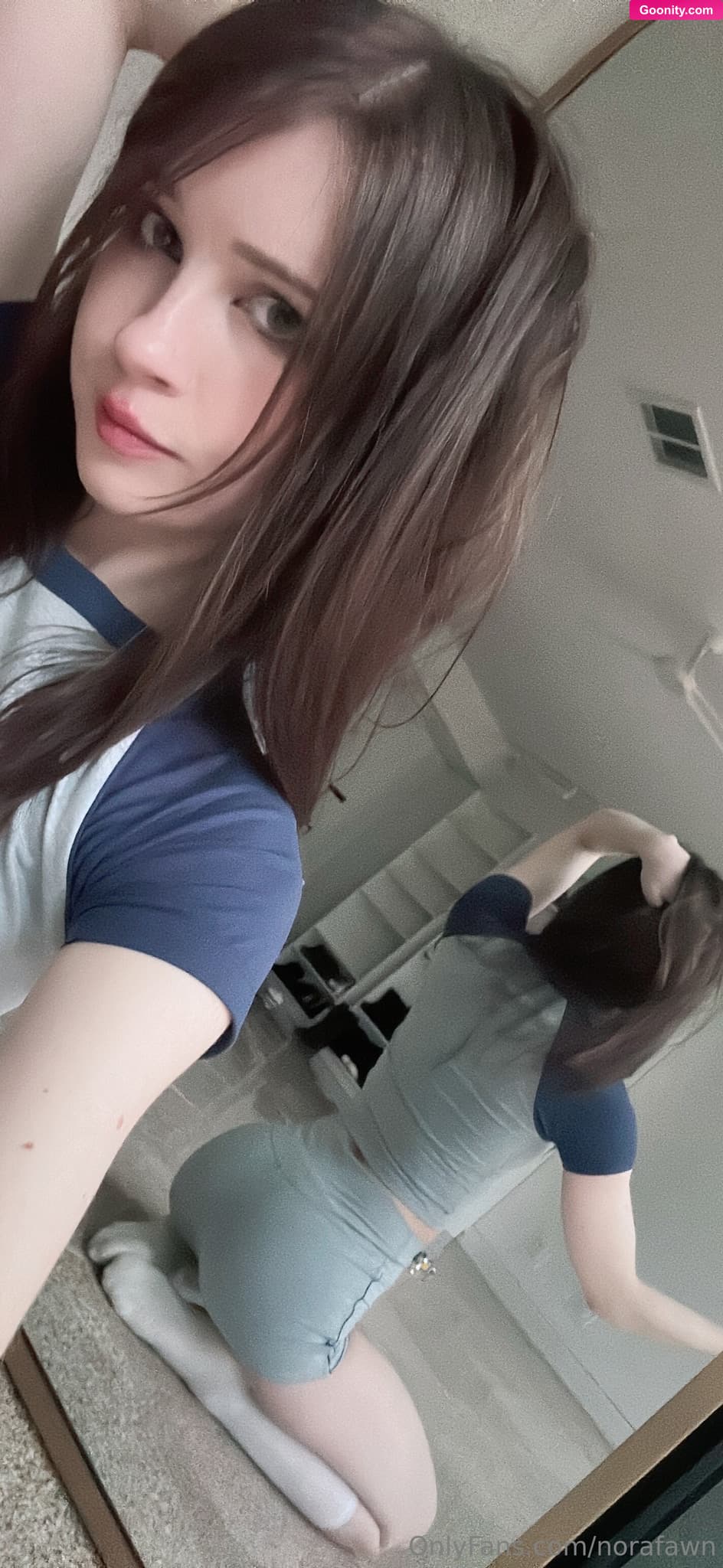 Nora Fawn photo 10