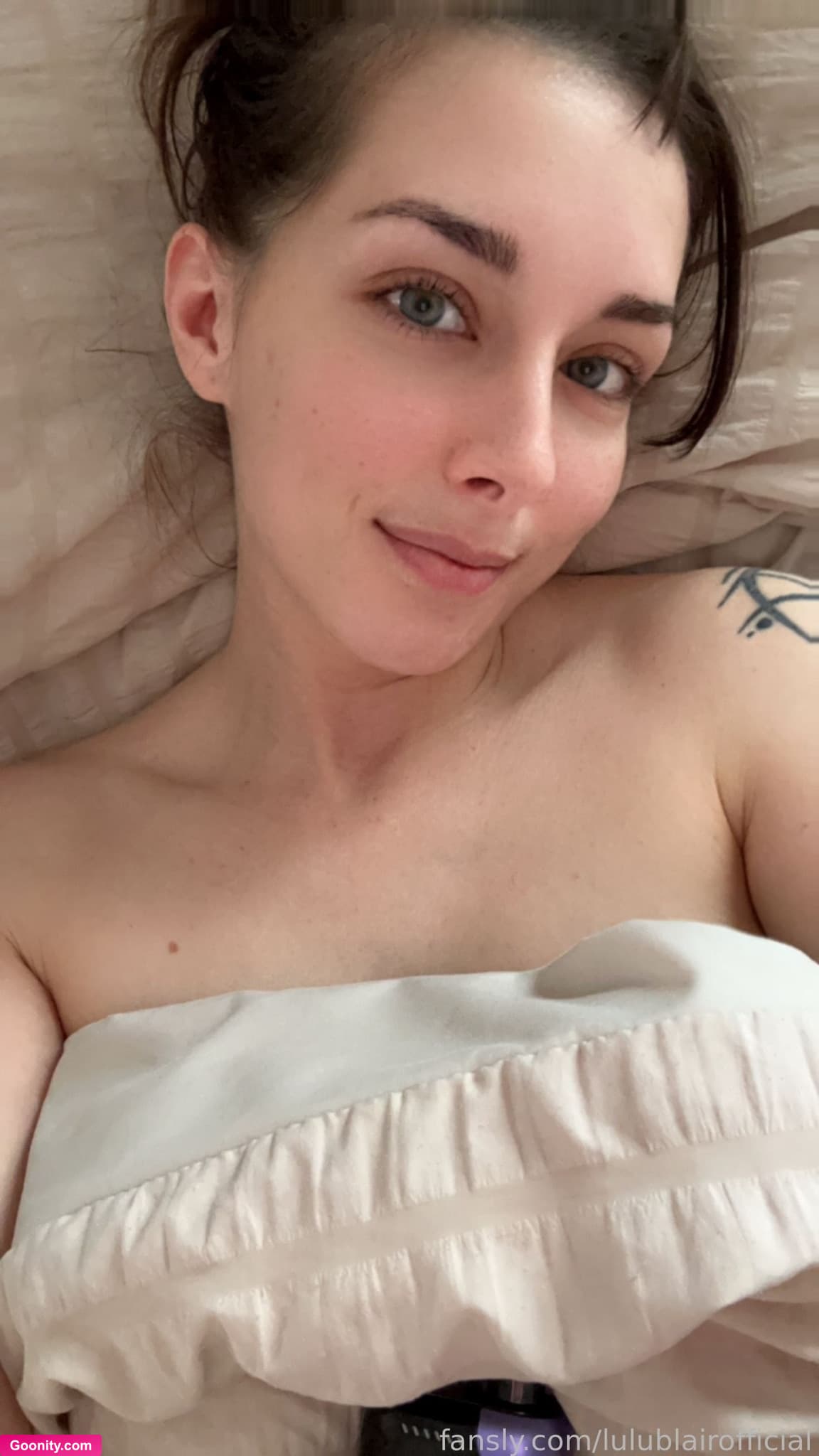 LuluBlairOfficial on OnlyFans - Happy International Women’s Day 🥰 #petite #pussyplay #masturbation #sizequeen #fetish #loose #pussystretching #closeup #pov #gape #gaping #slut #hugedildo #dildofucking #dildoriding