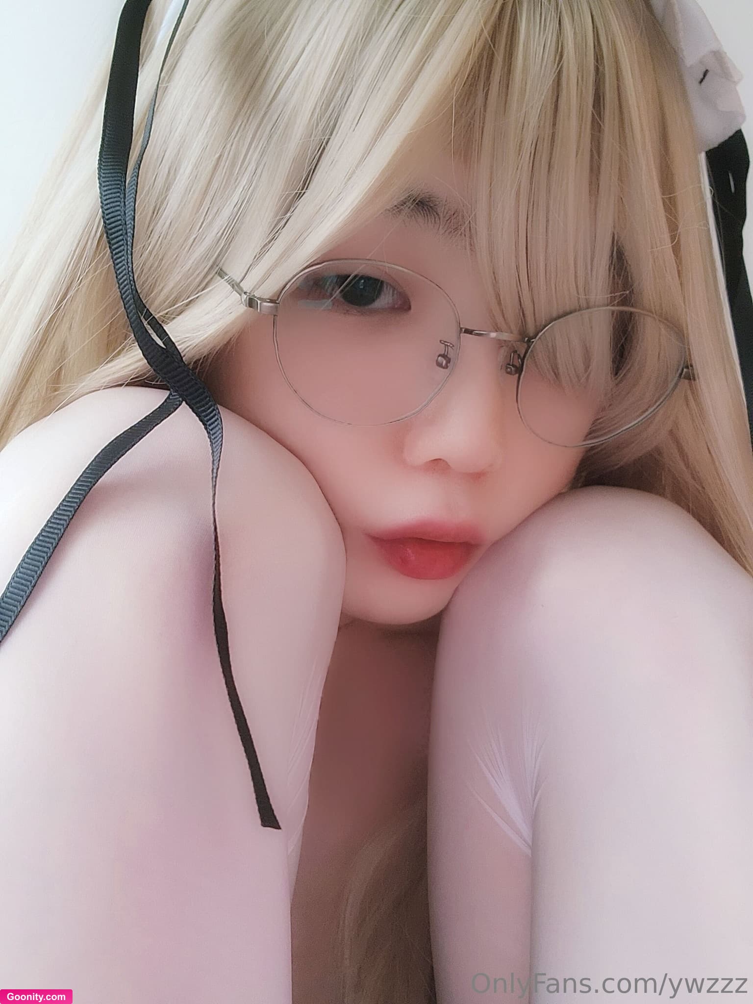 ywzzz photo 2