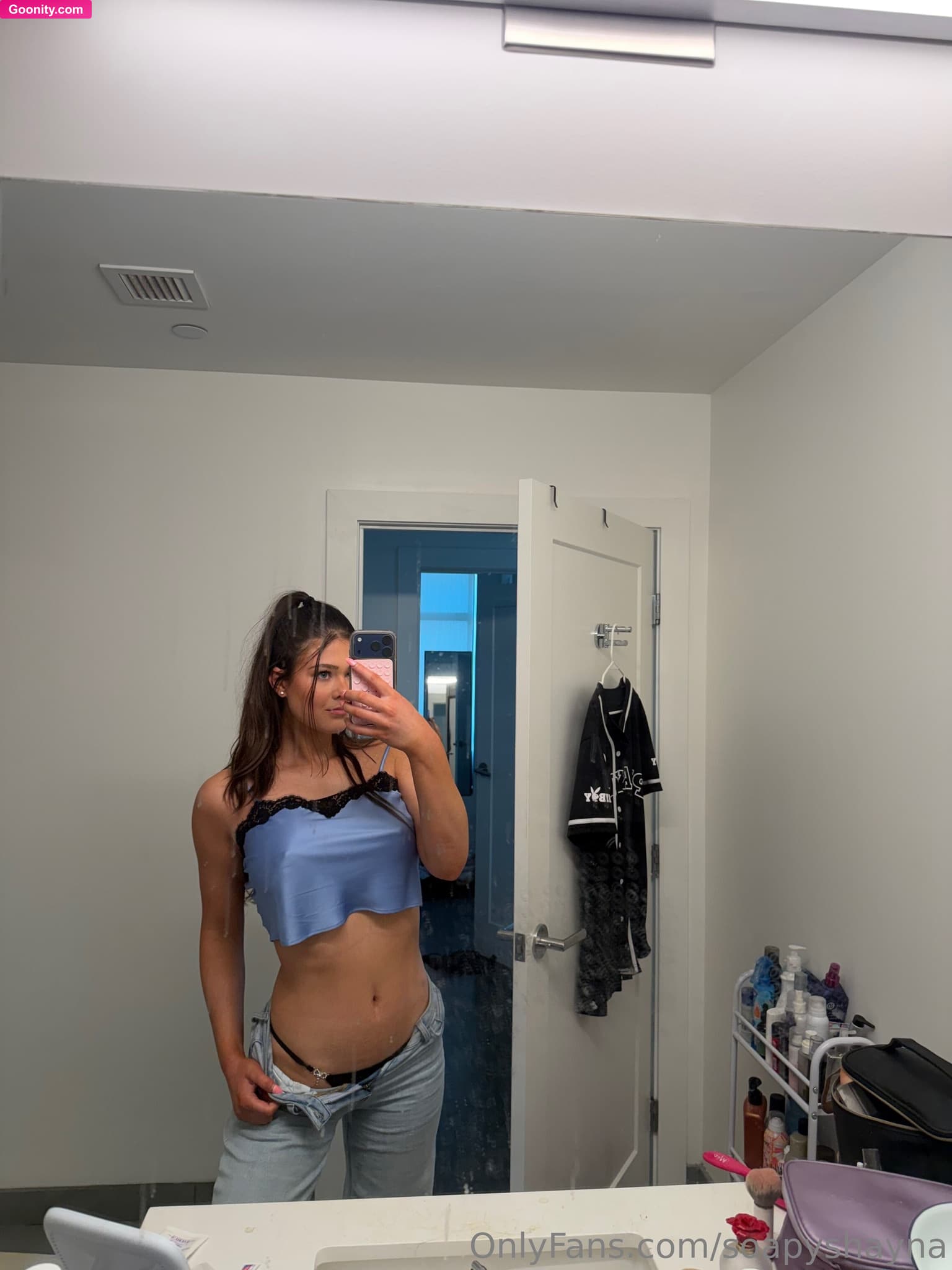Shayna Loren photo 4