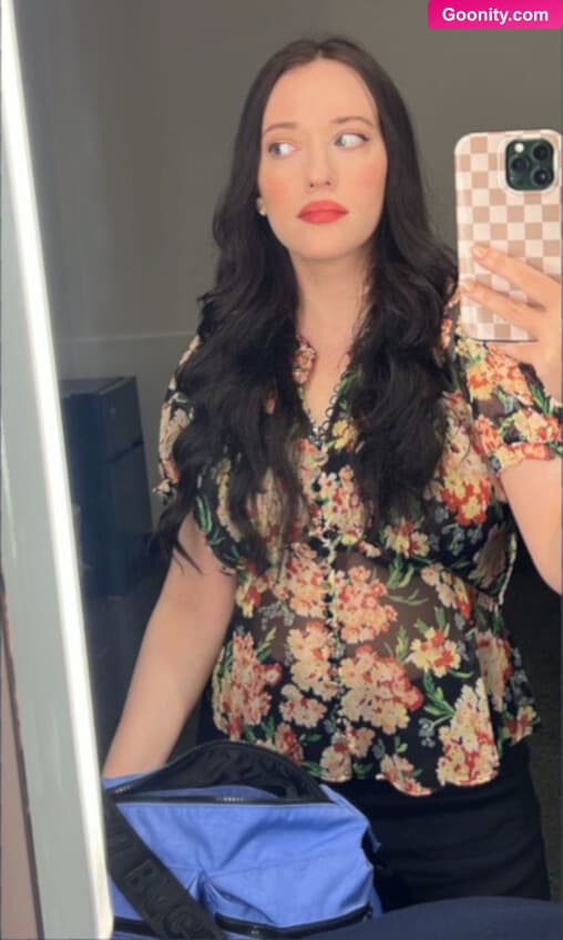 Kat Dennings photo 114