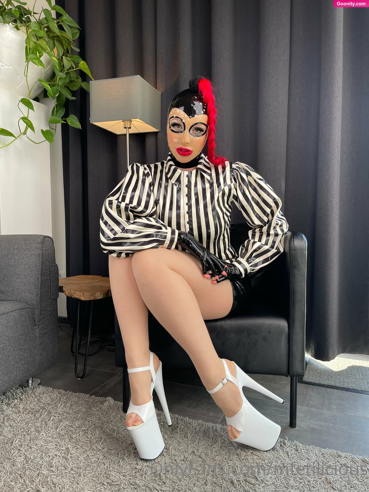 Miss Fetilicious photo 32
