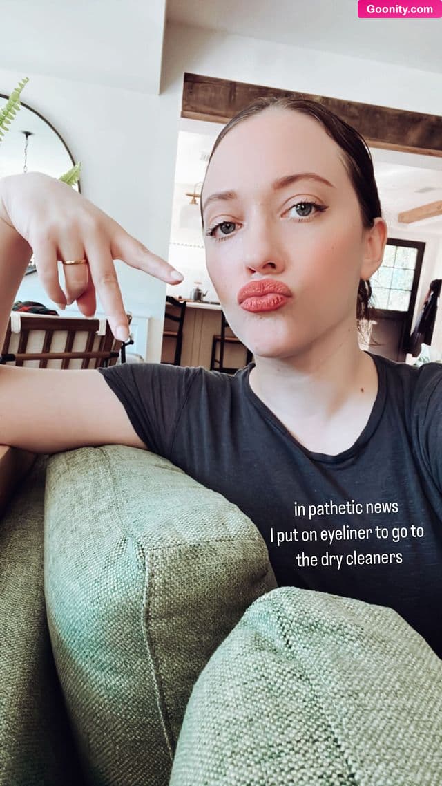 Kat Dennings photo 135