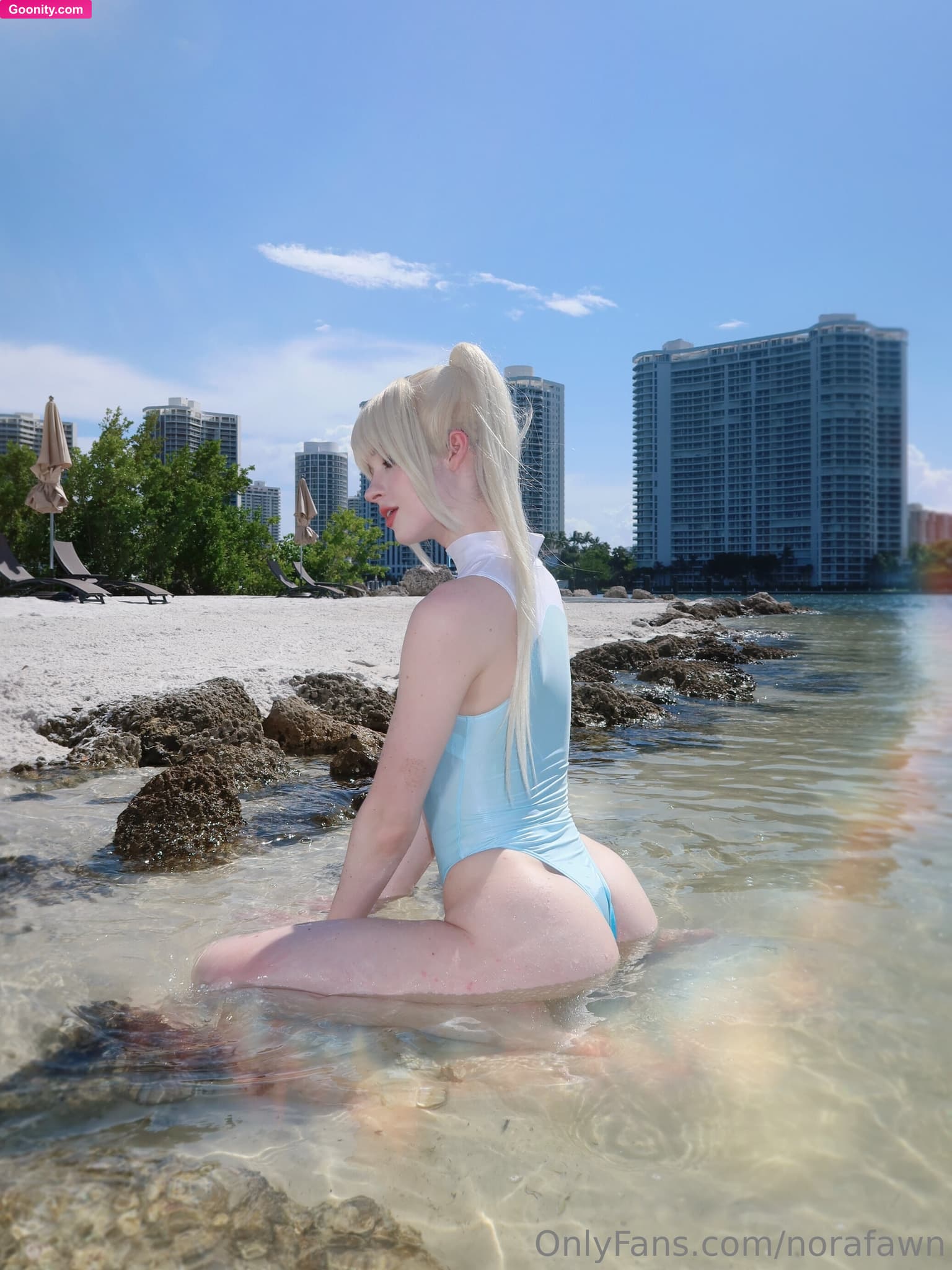 Nora Fawn photo 41
