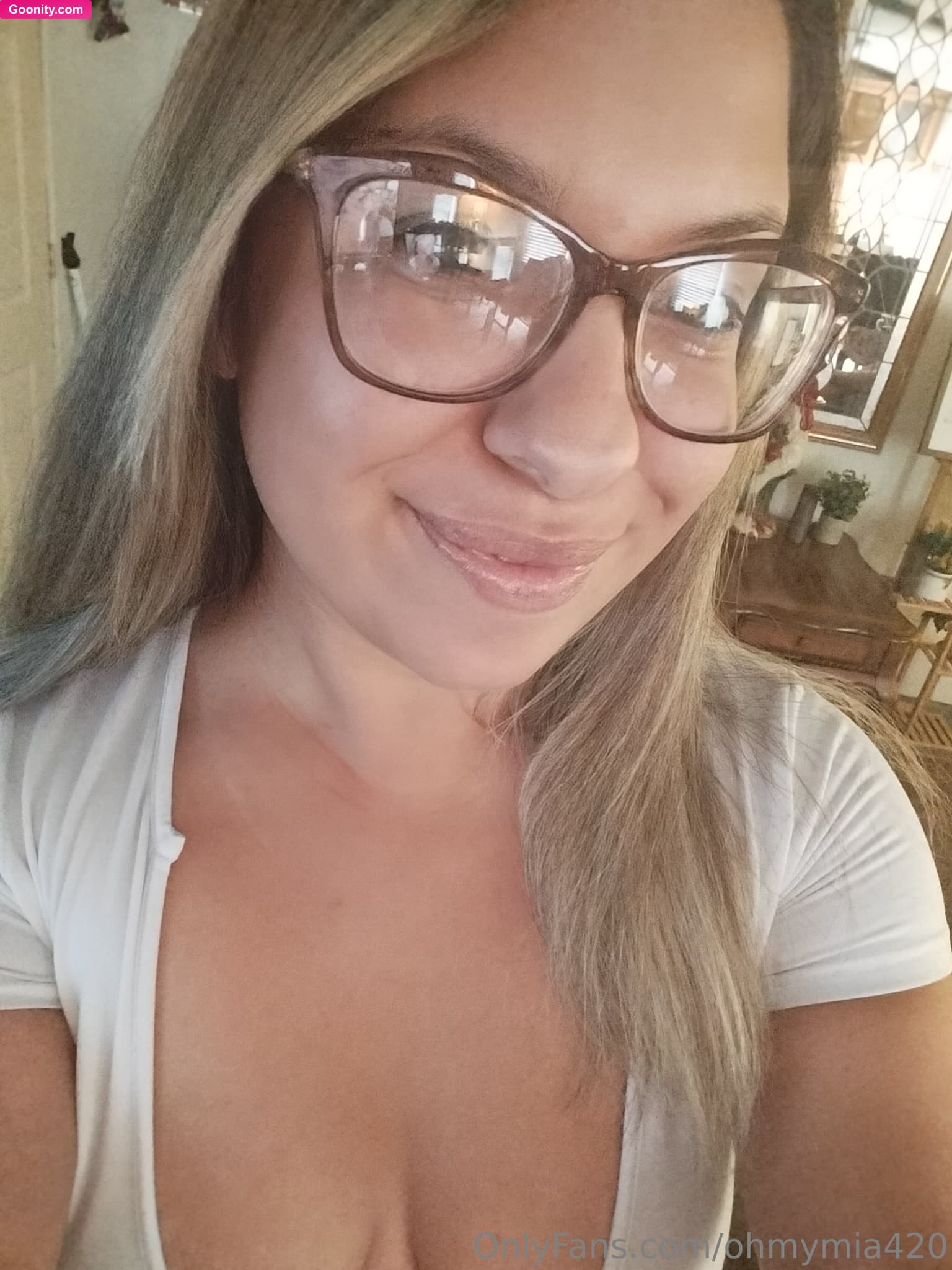 Sexy Mia photo 53