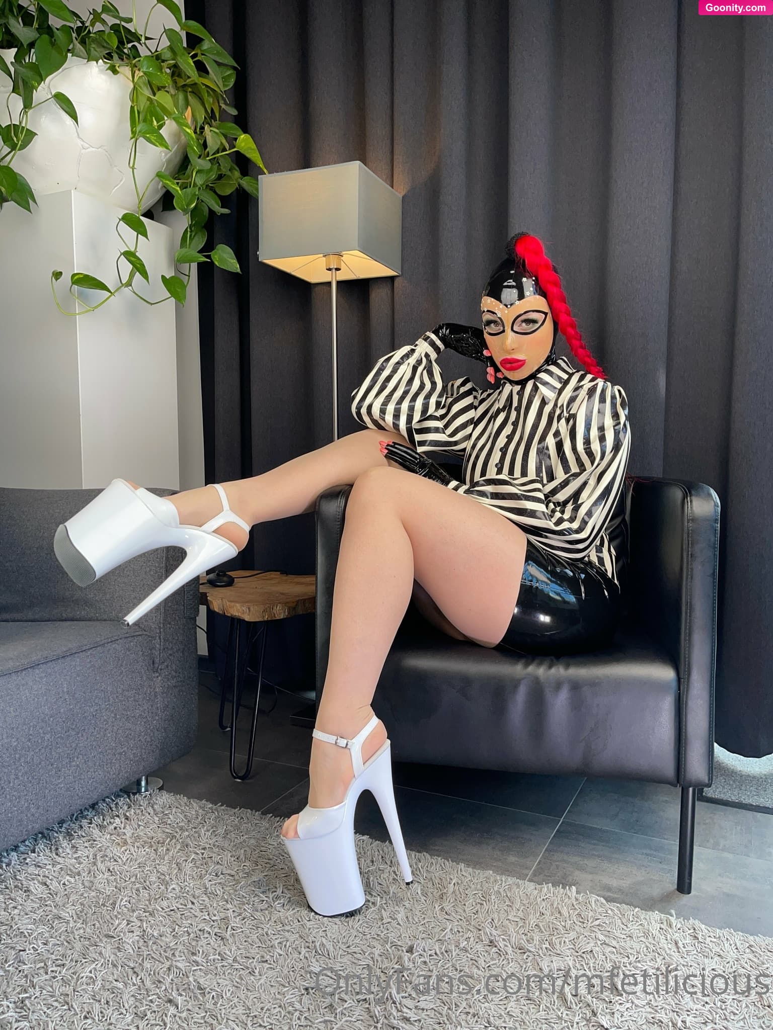 Miss Fetilicious photo 39