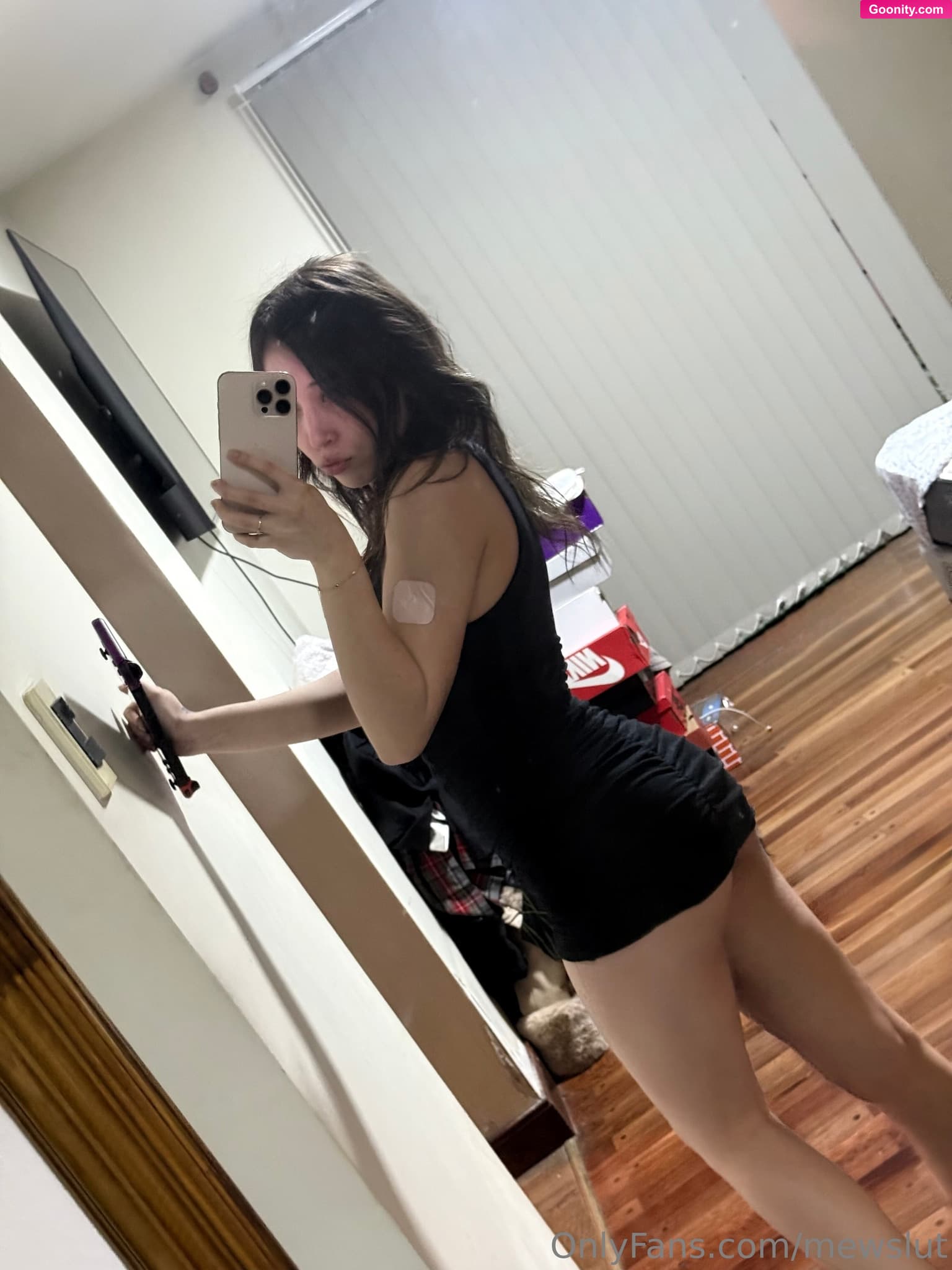 Mewqueen photo 8