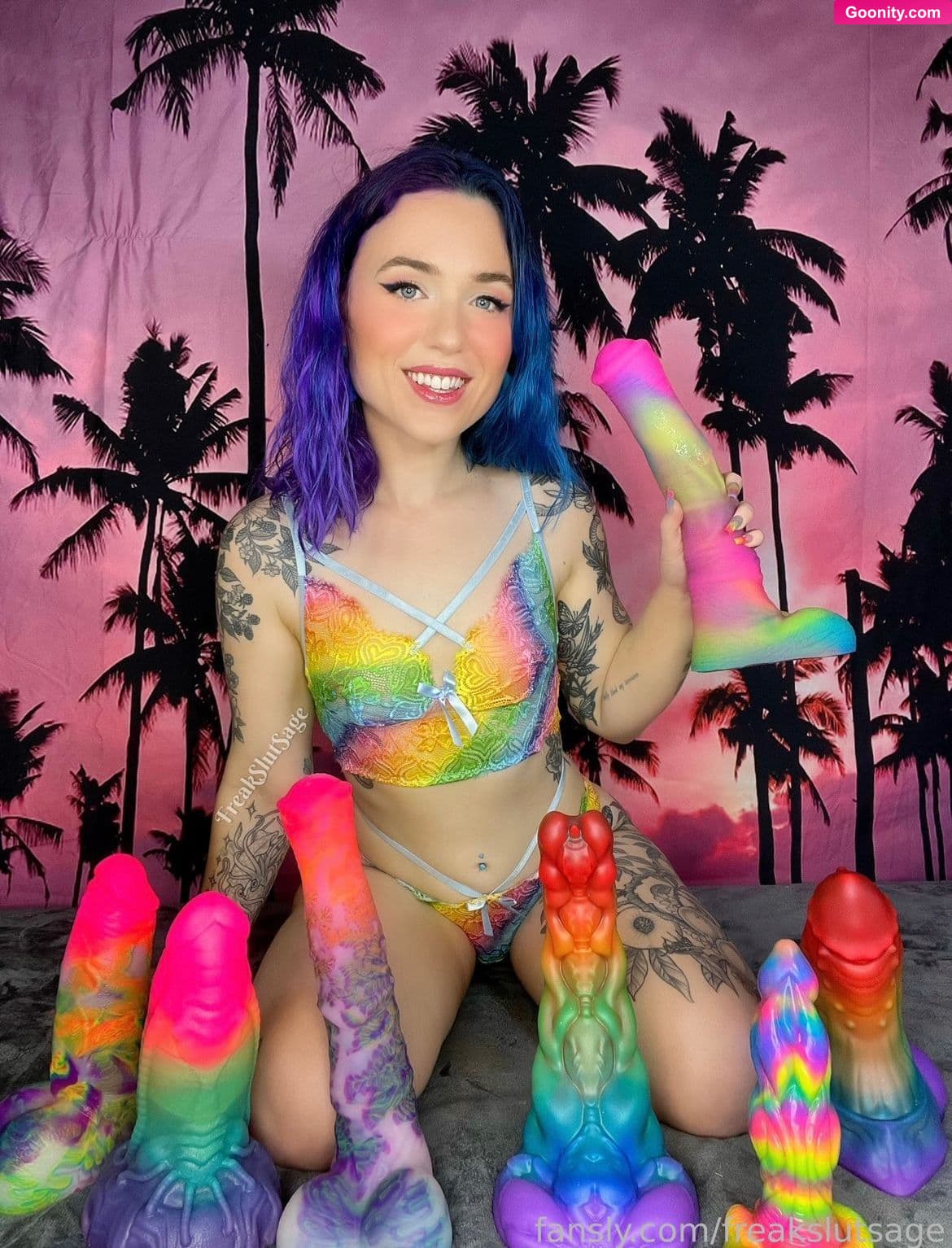 FreakSlutSage 🦄🐲🦑 photo 10