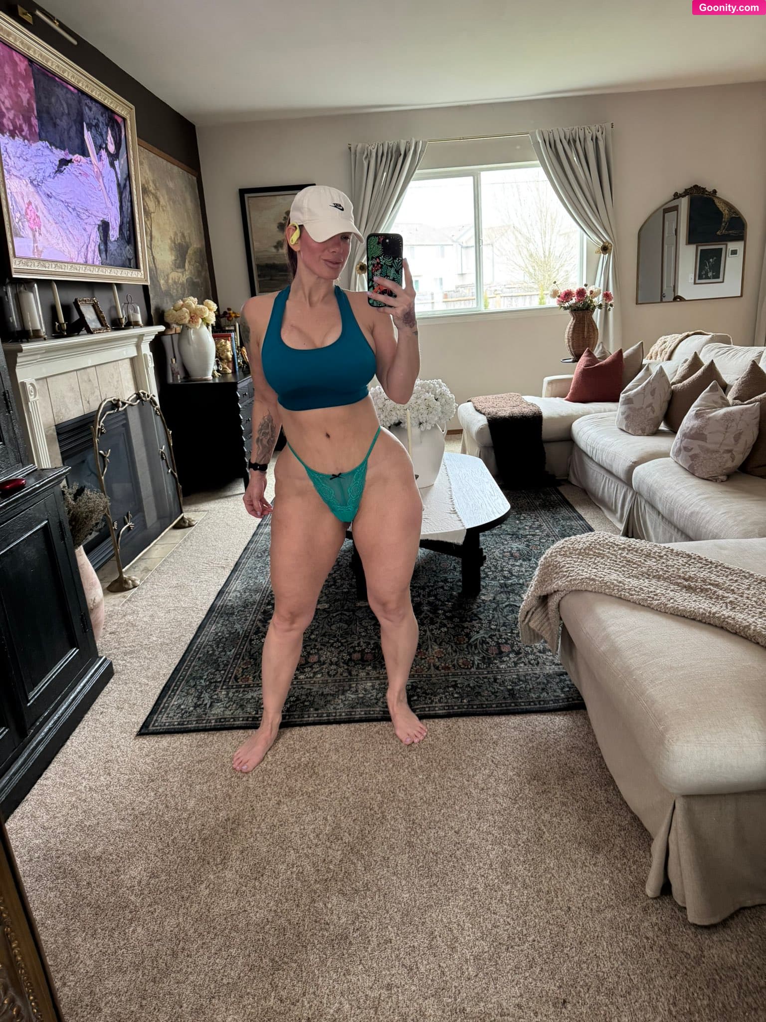Brittany Elizabeth - Çıplak Sızdırılmış Fotoğraf 108