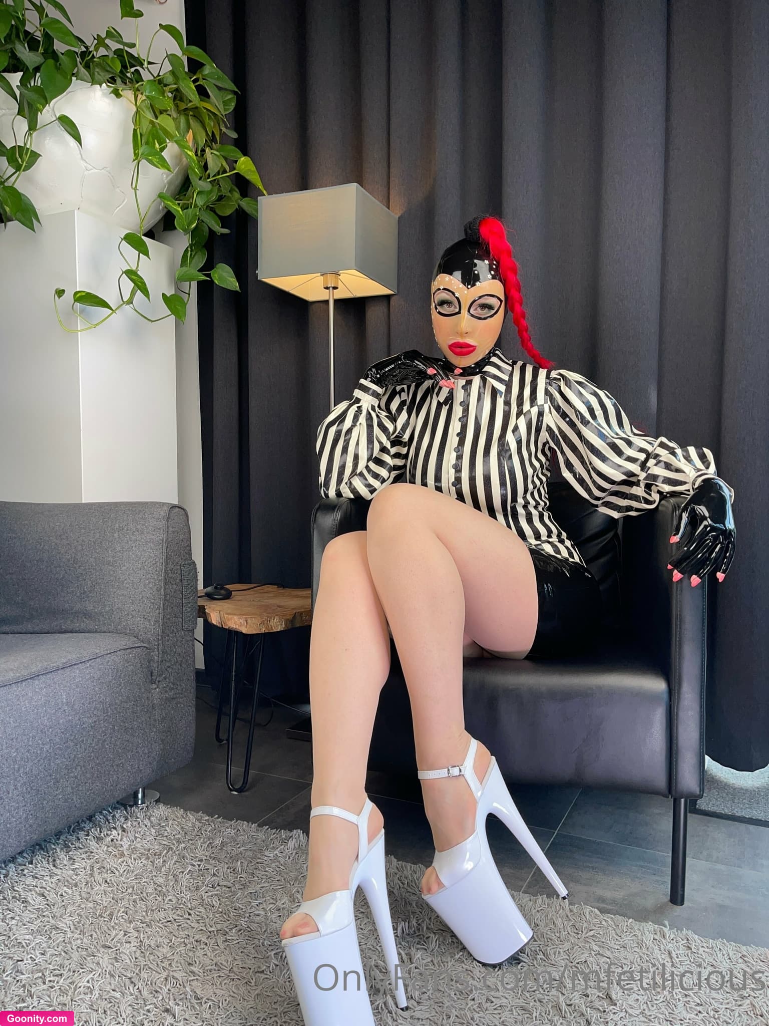Miss Fetilicious photo 37