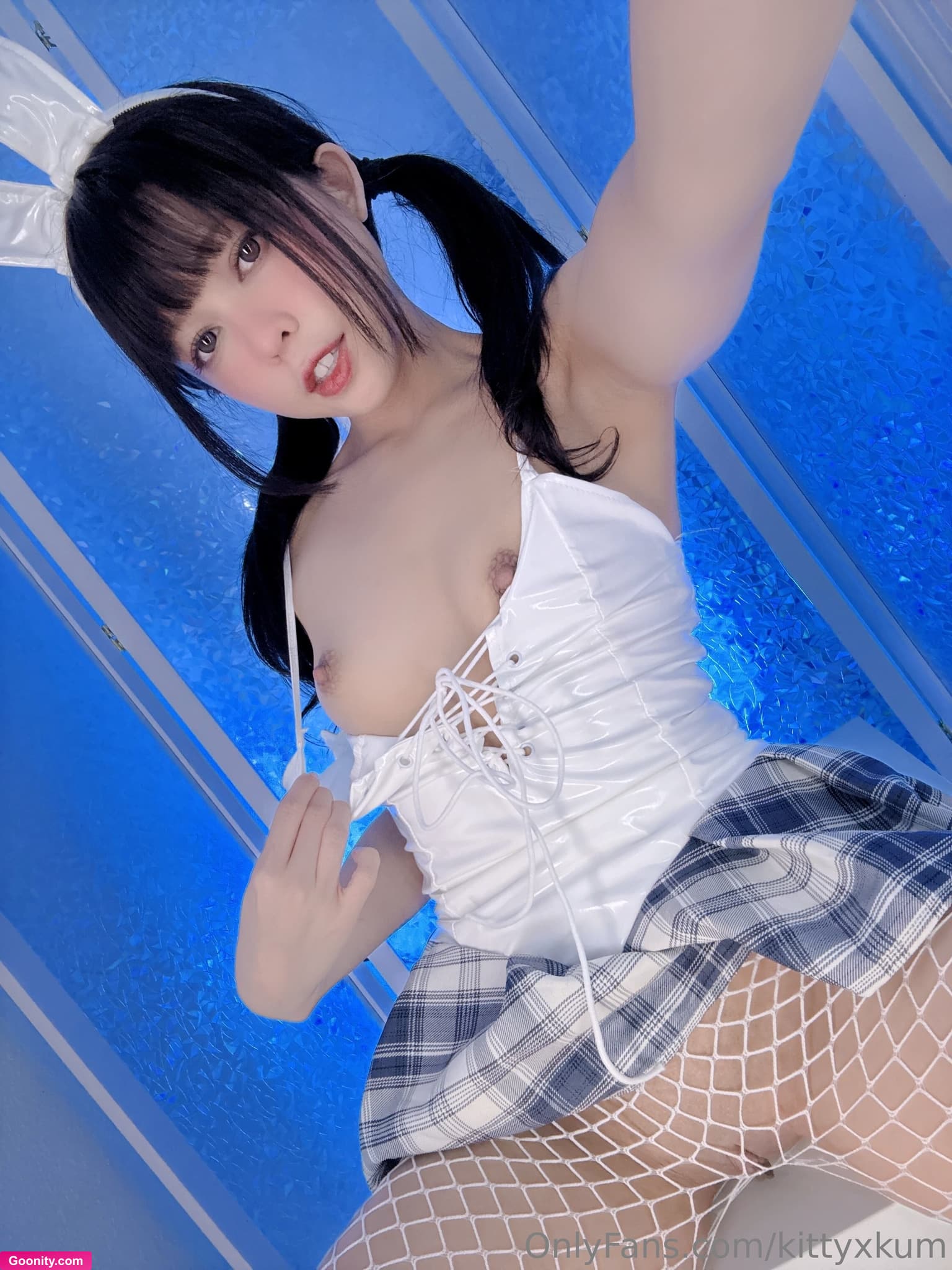 Kitty Kum photo 8