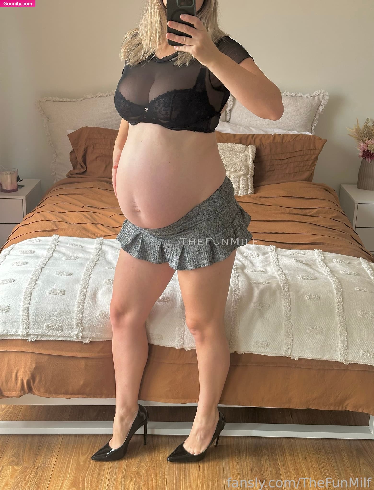 TheFunMilf photo 1