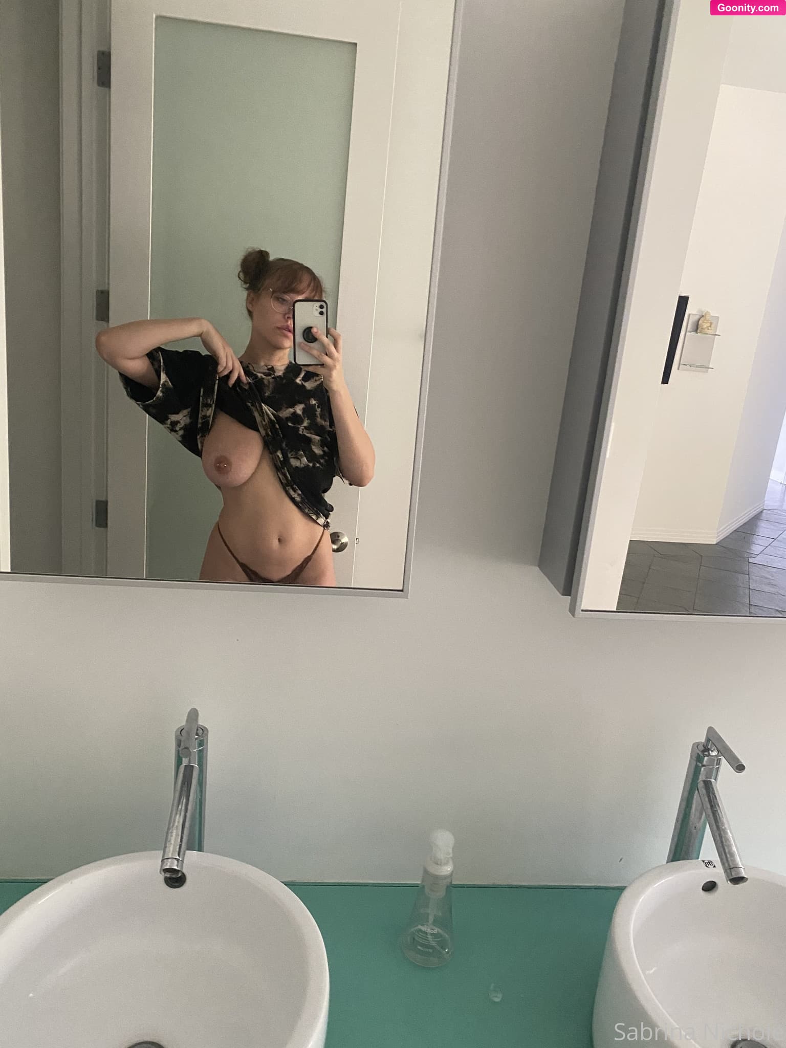 Sabrina Nichole photo 55