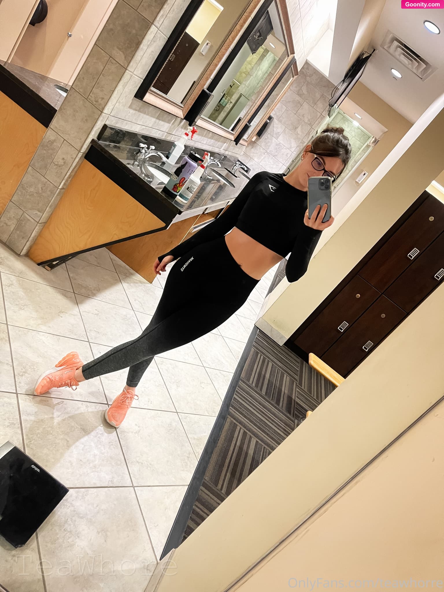 teawhorre on OnlyFans - What I look like in public vs what I look like while doing S..