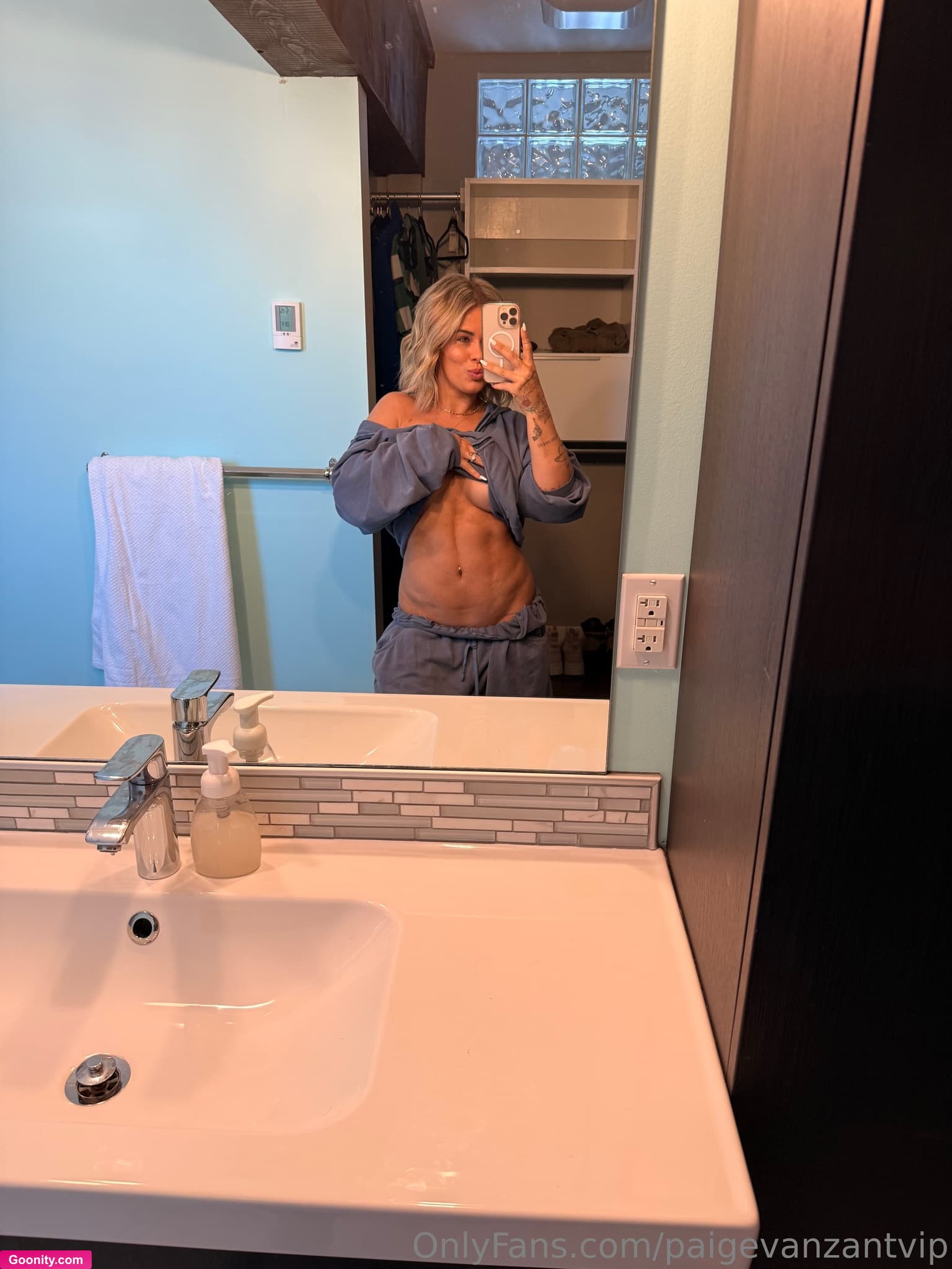 Paige VanZant photo 17