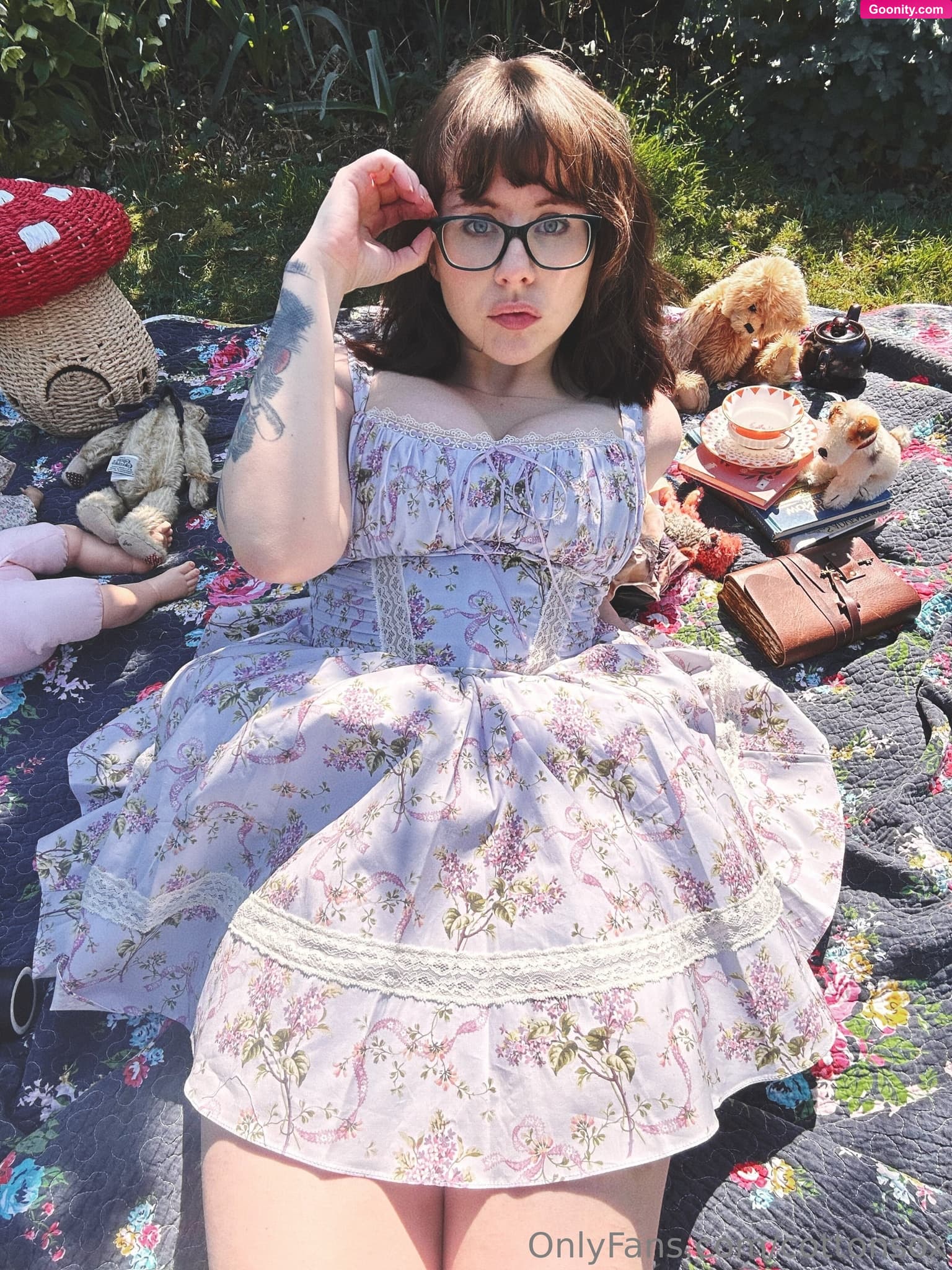Alice CottonSox photo 28