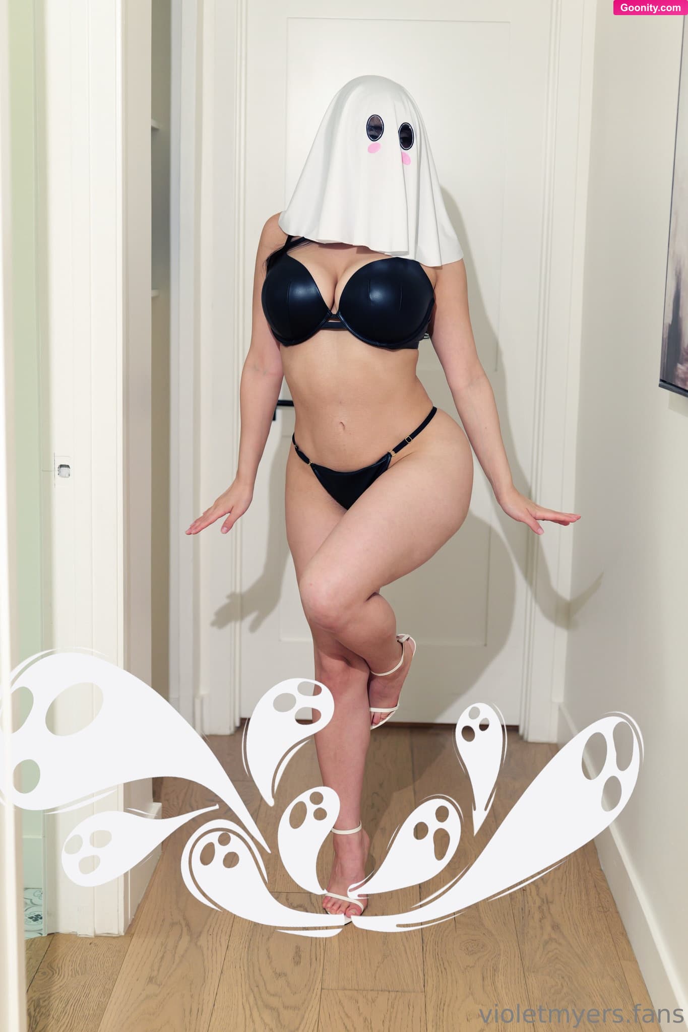 Violet Myers photo 152