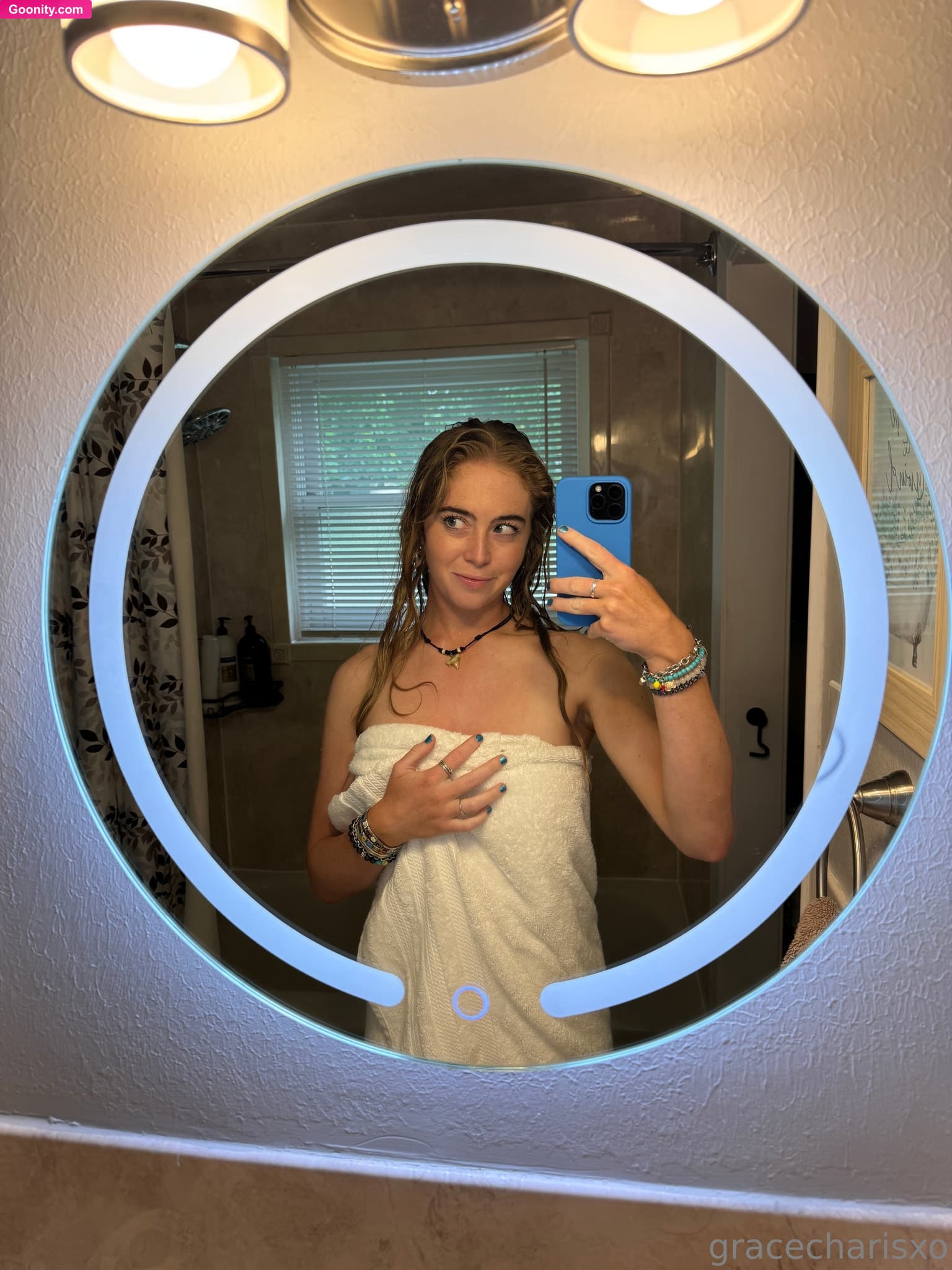 Grace Charis photo 61