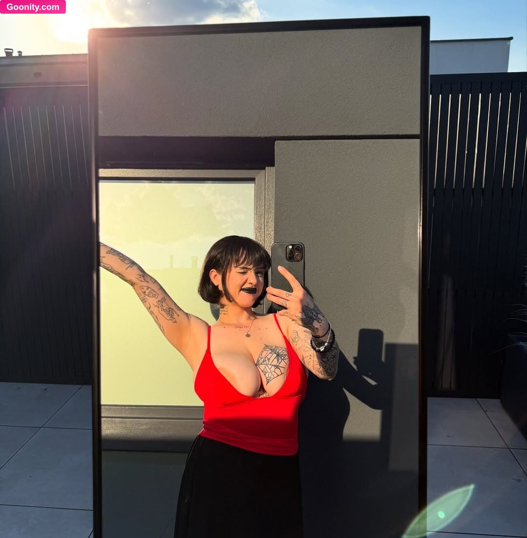 Julia 🖤 photo 4