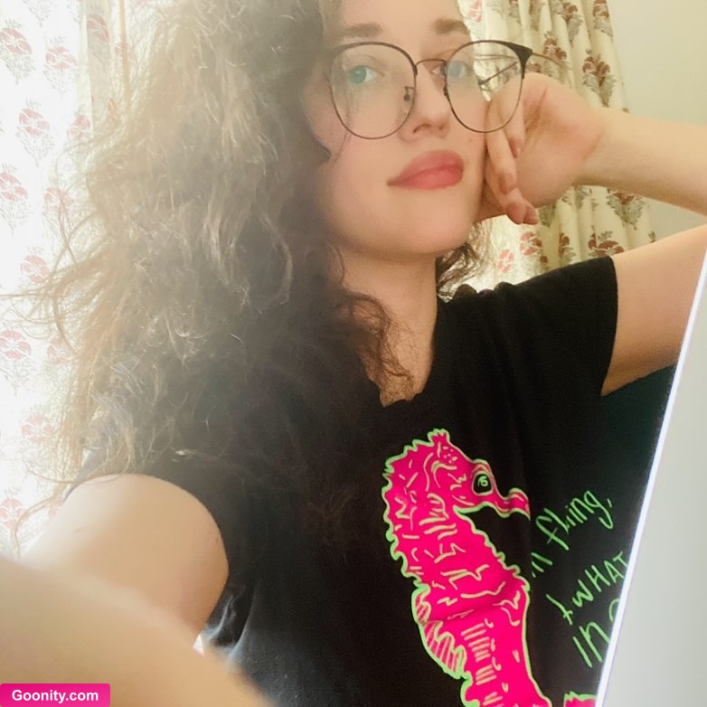Kat Dennings photo 137