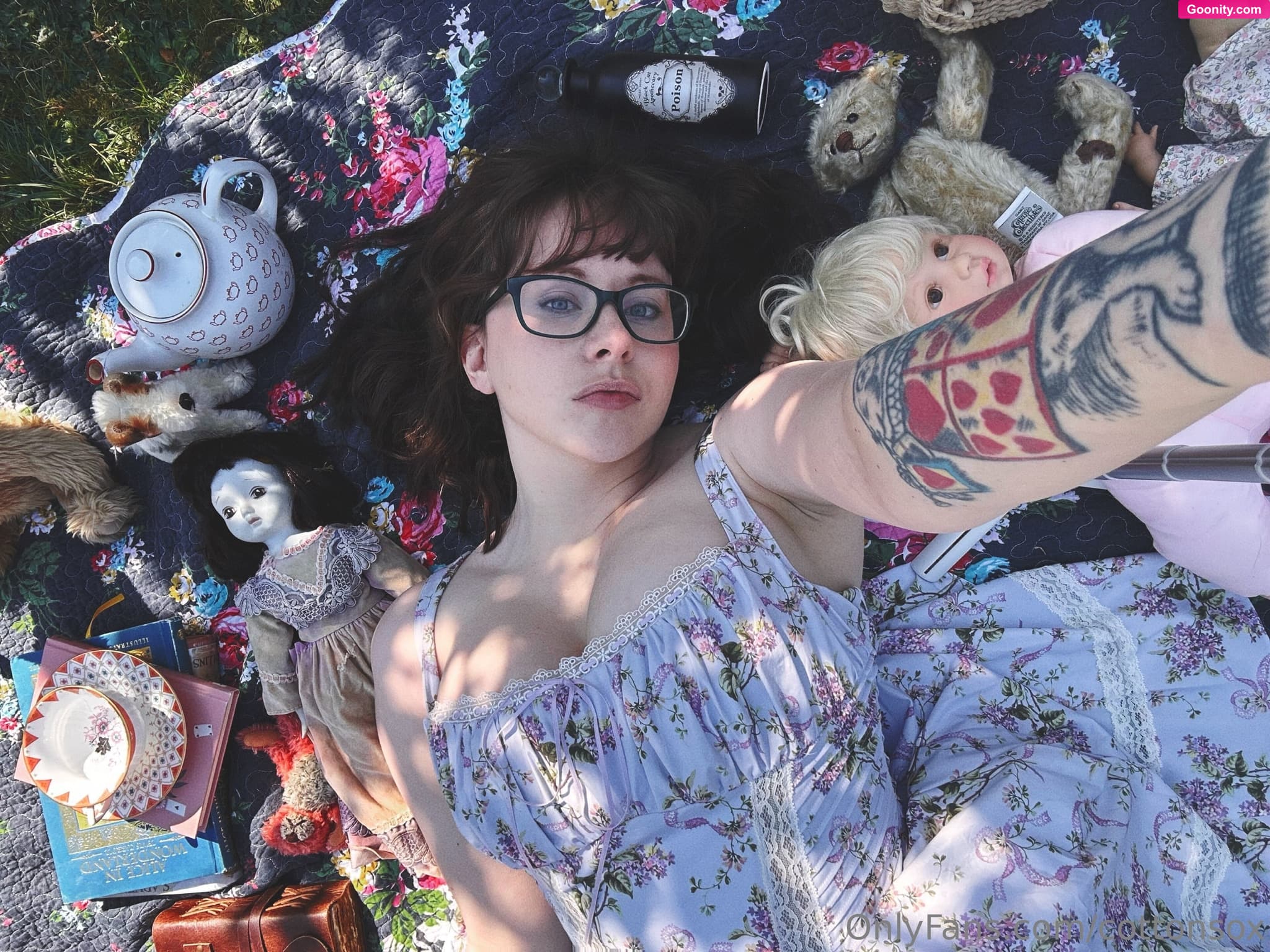 Alice CottonSox photo 34