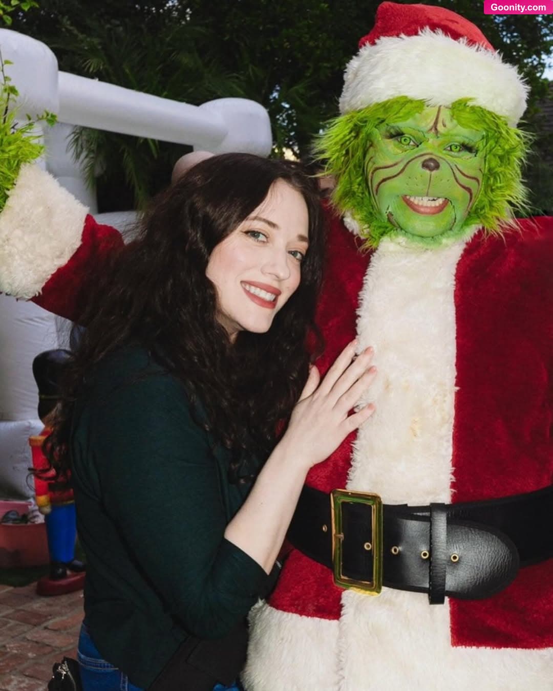 Kat Dennings photo 71