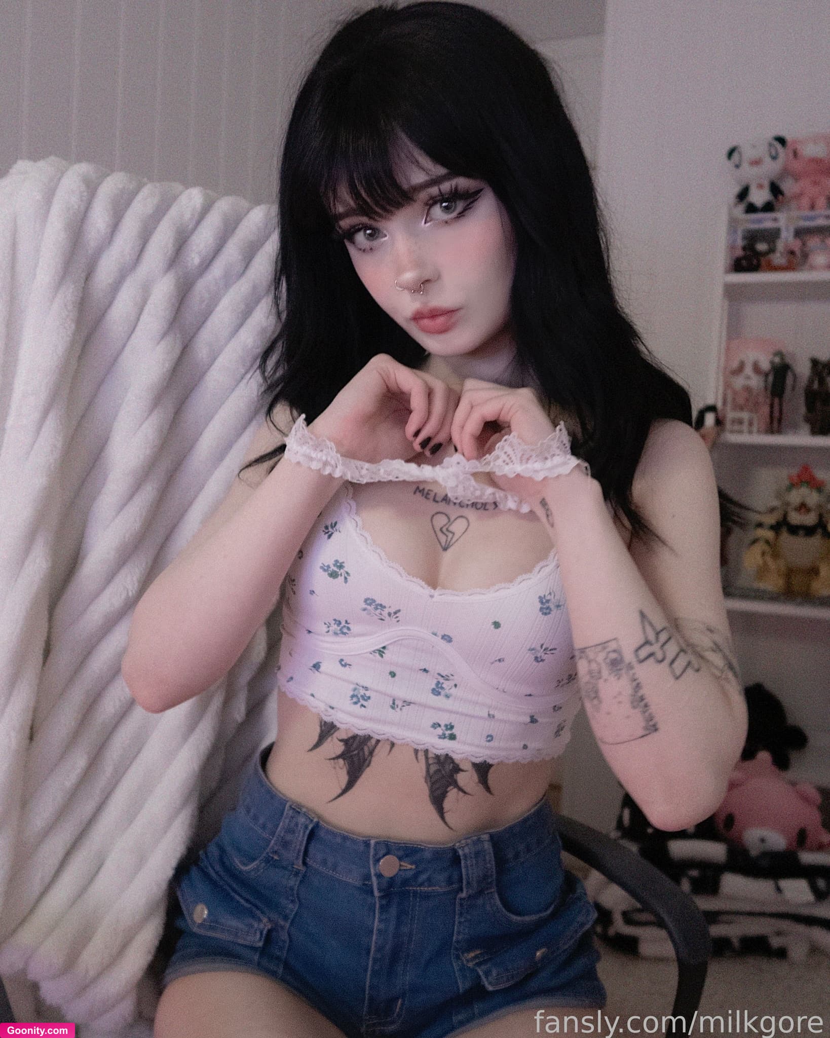 milkgore photo 253