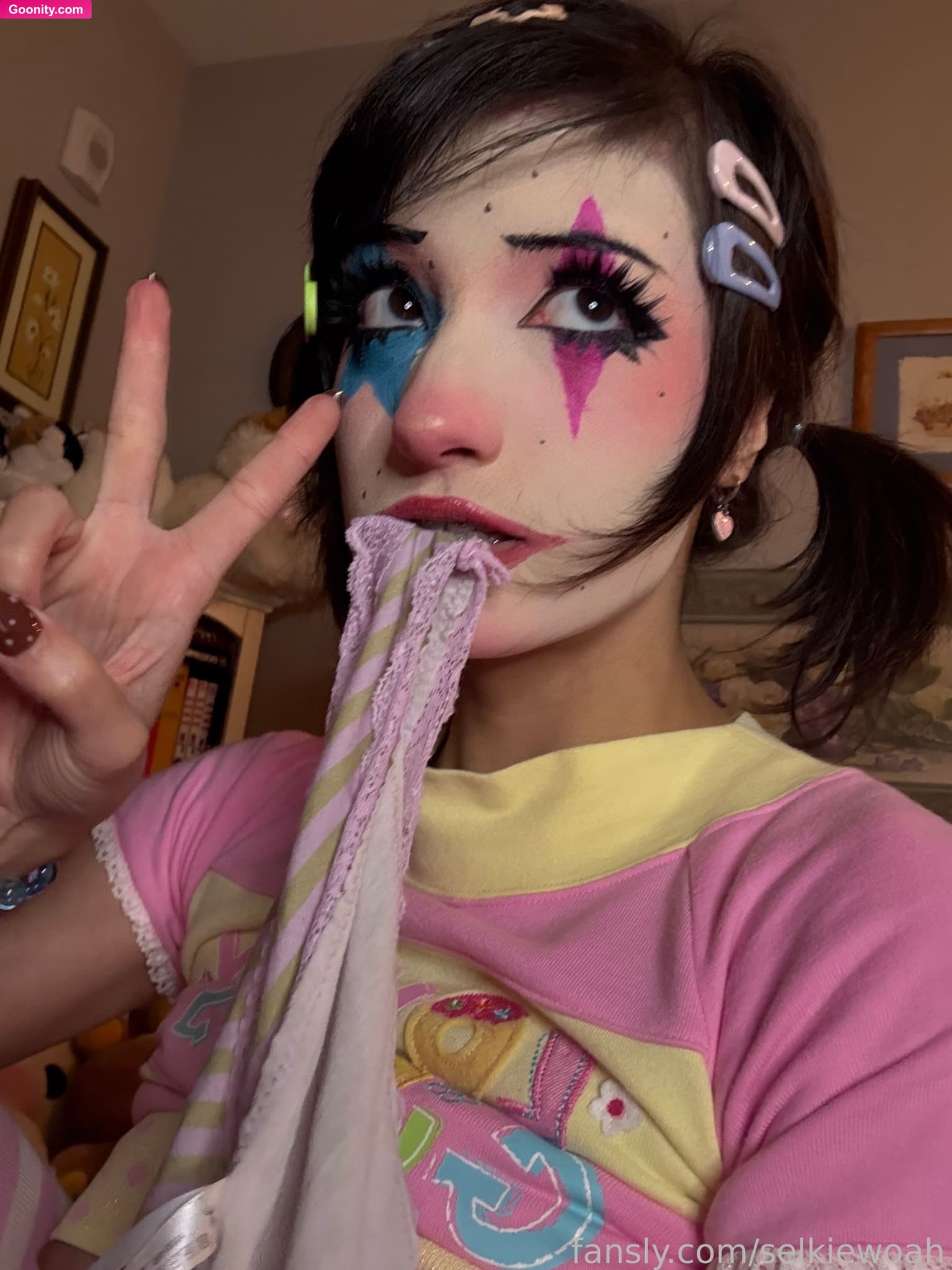 selkiewoah photo 59