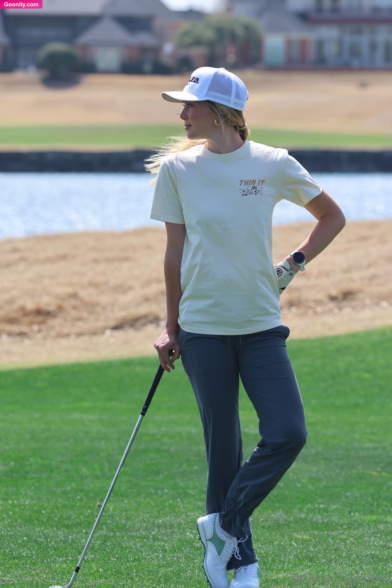 Grace Charis photo 2