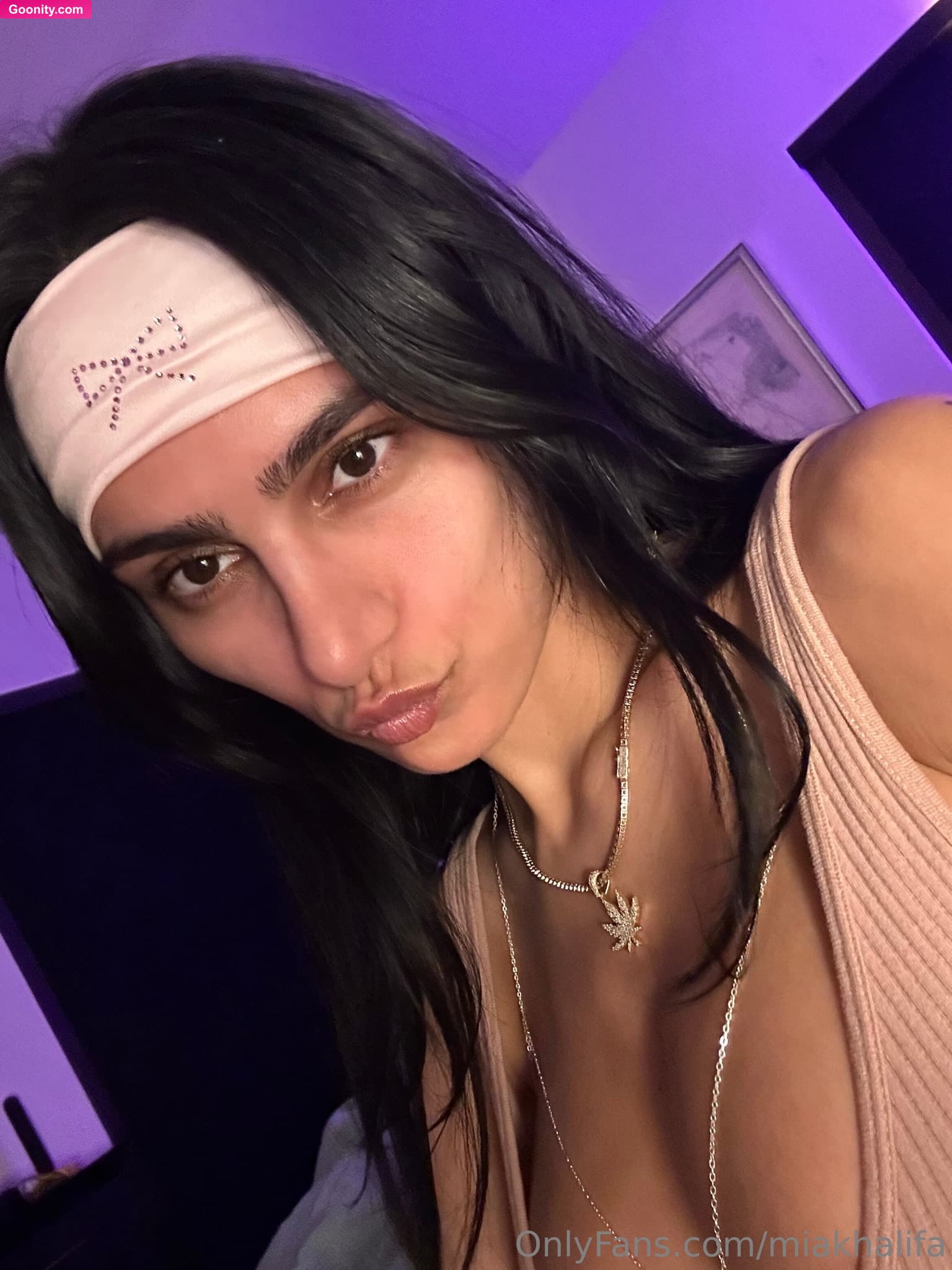 Mia Khalifa photo 39