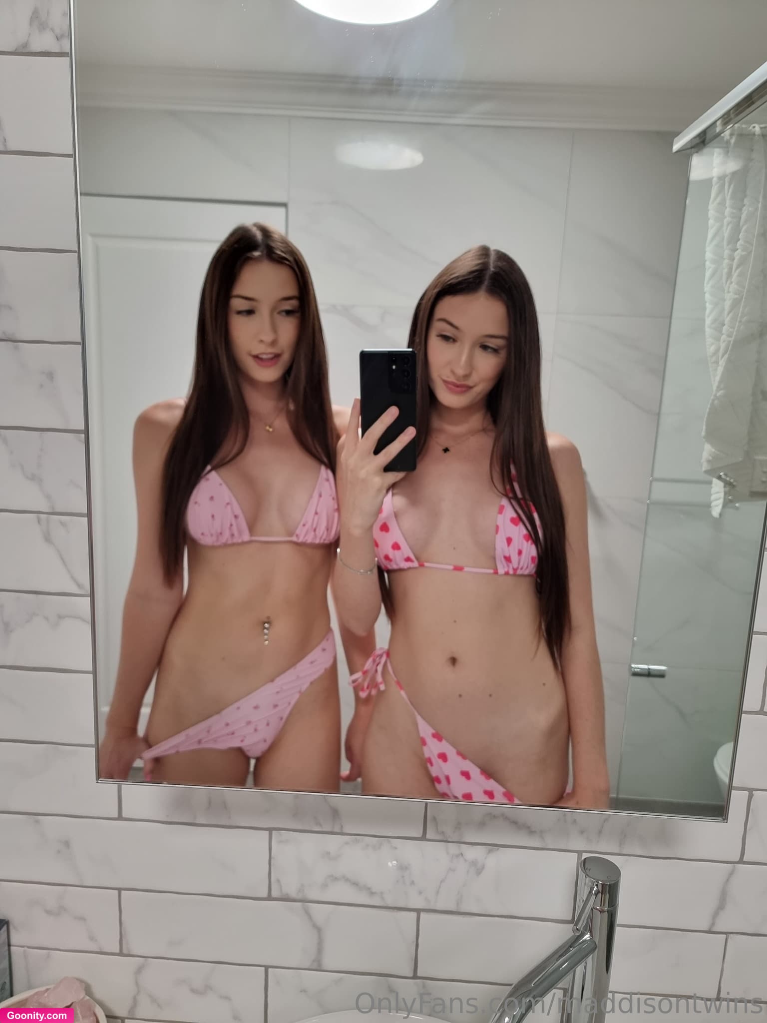 The Maddison Twins photo 15