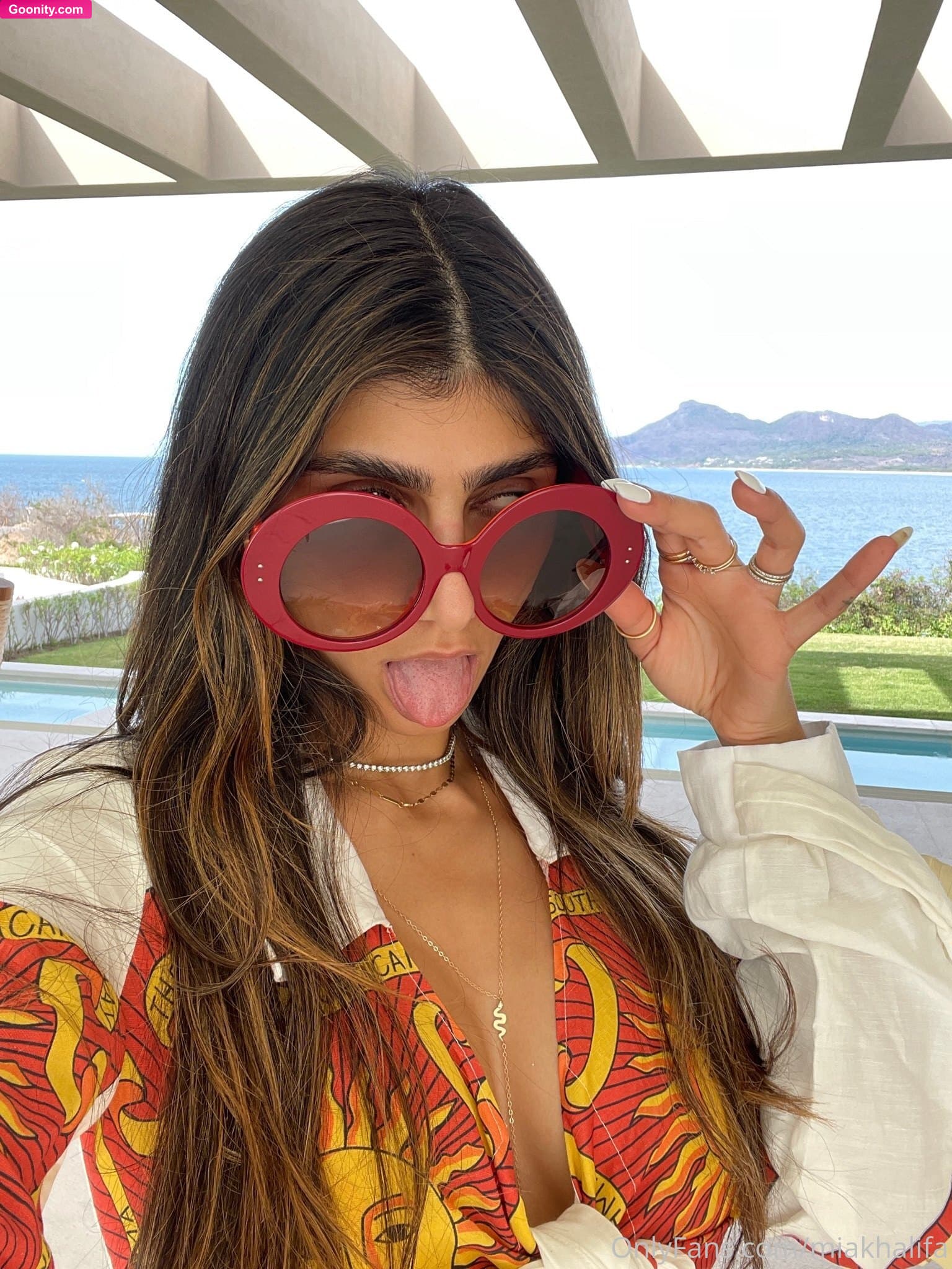 Mia Khalifa photo 16