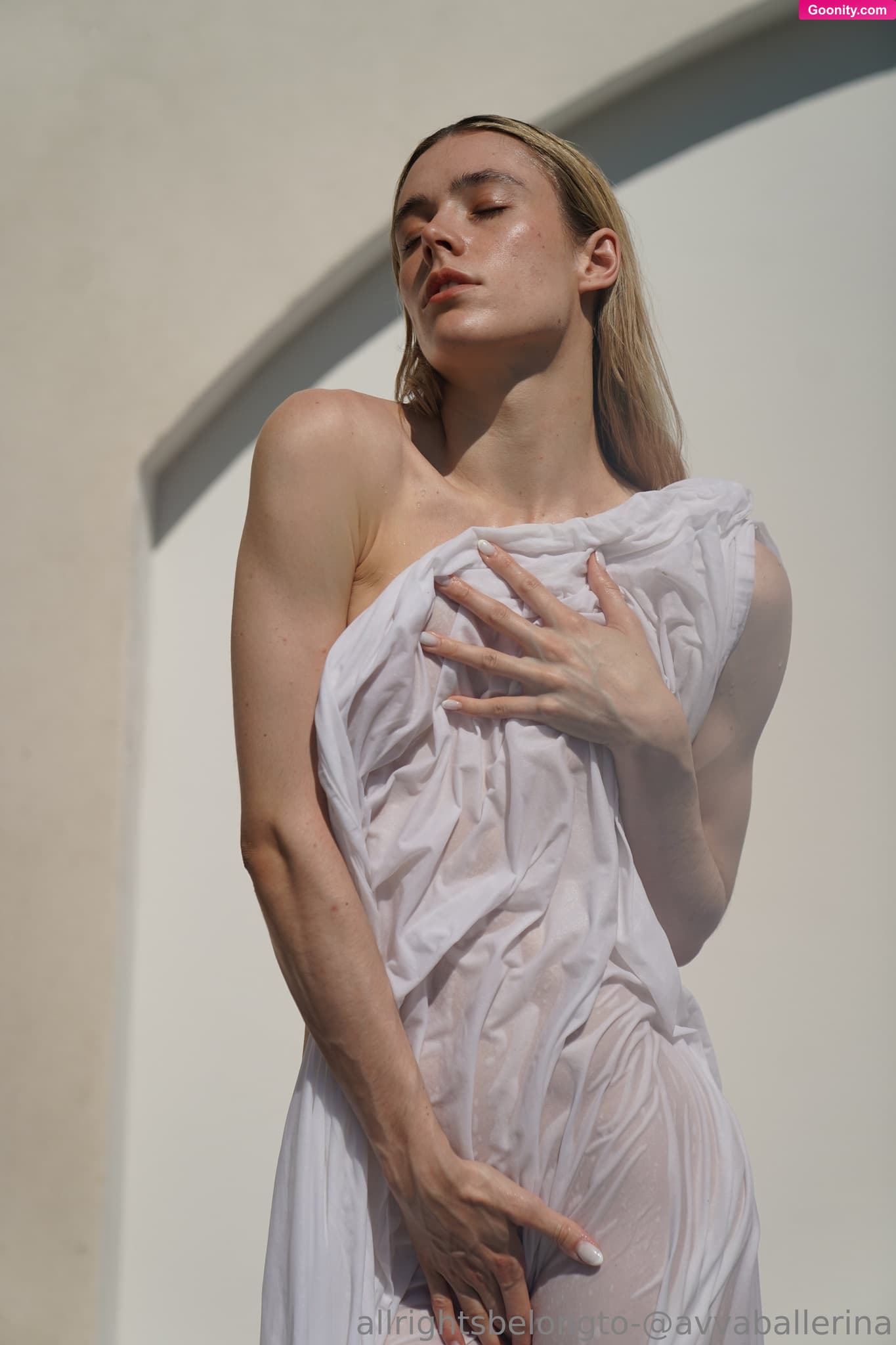 Avva Ballerina photo 2