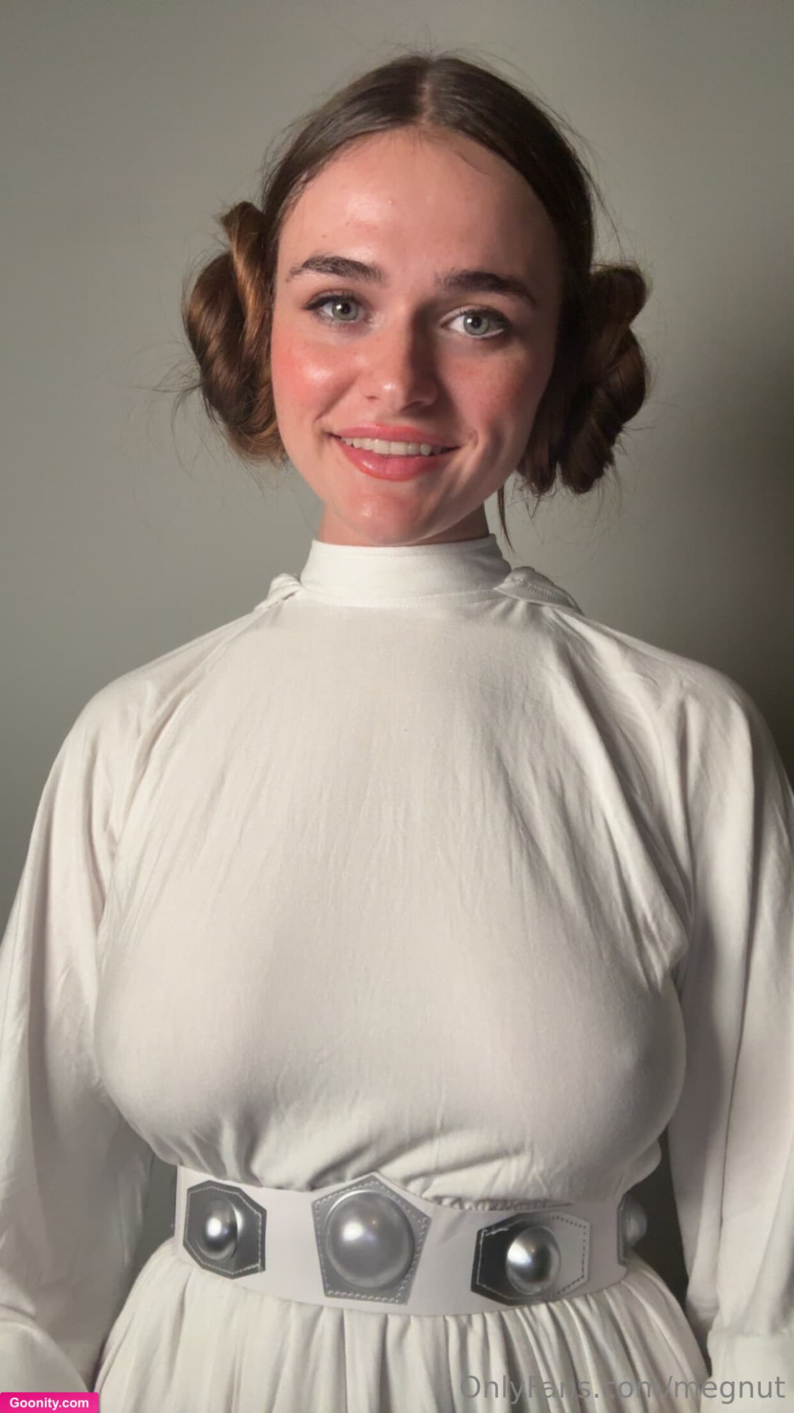 Megan Guthrie photo 5