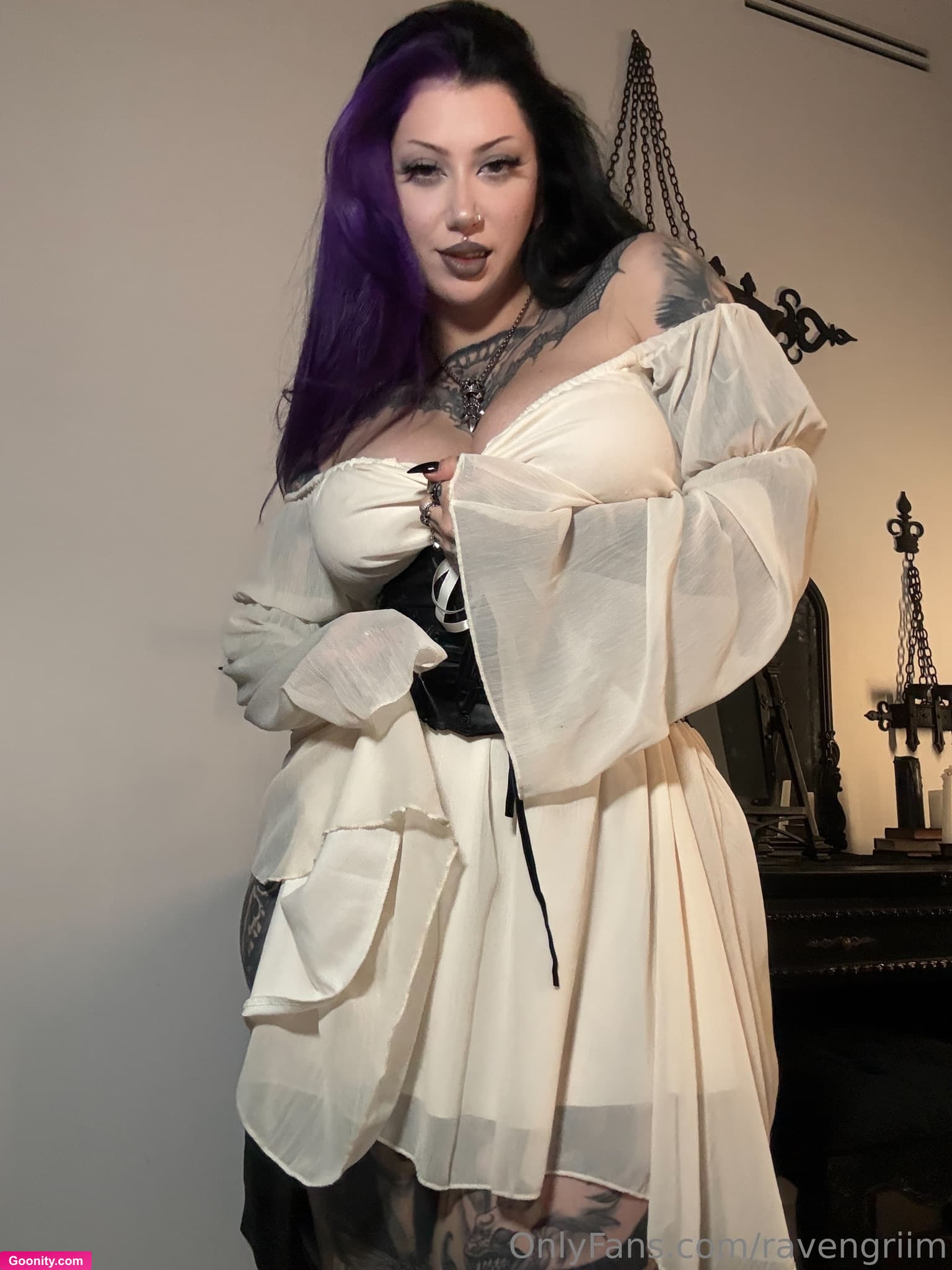 Violet Nothing photo 45