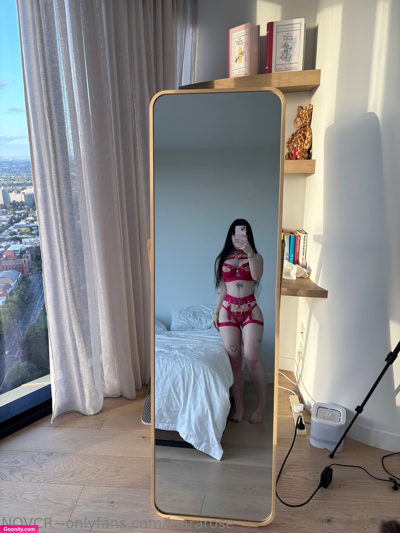 Lara Rose photo 110