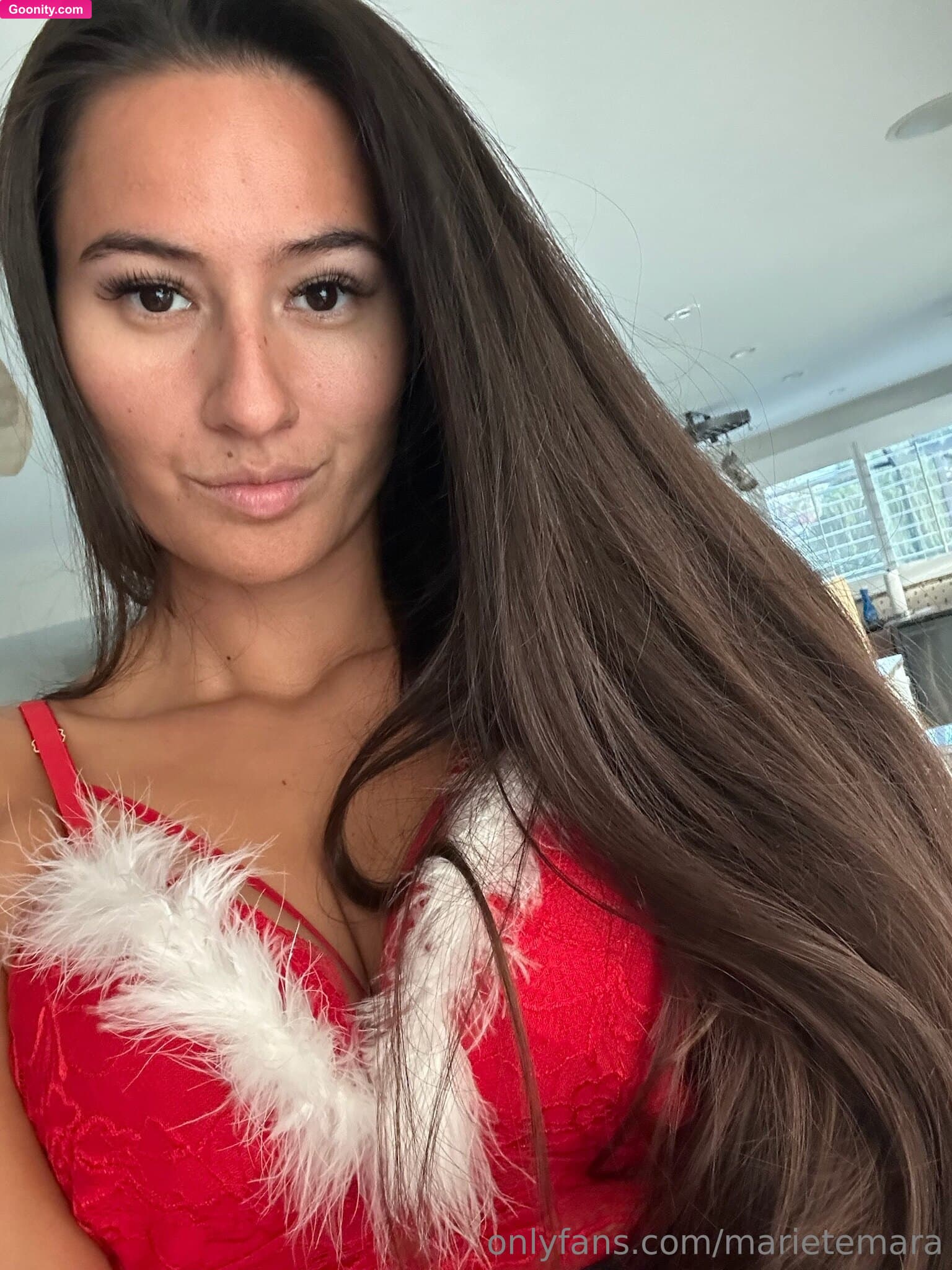 Marie Temara photo 89