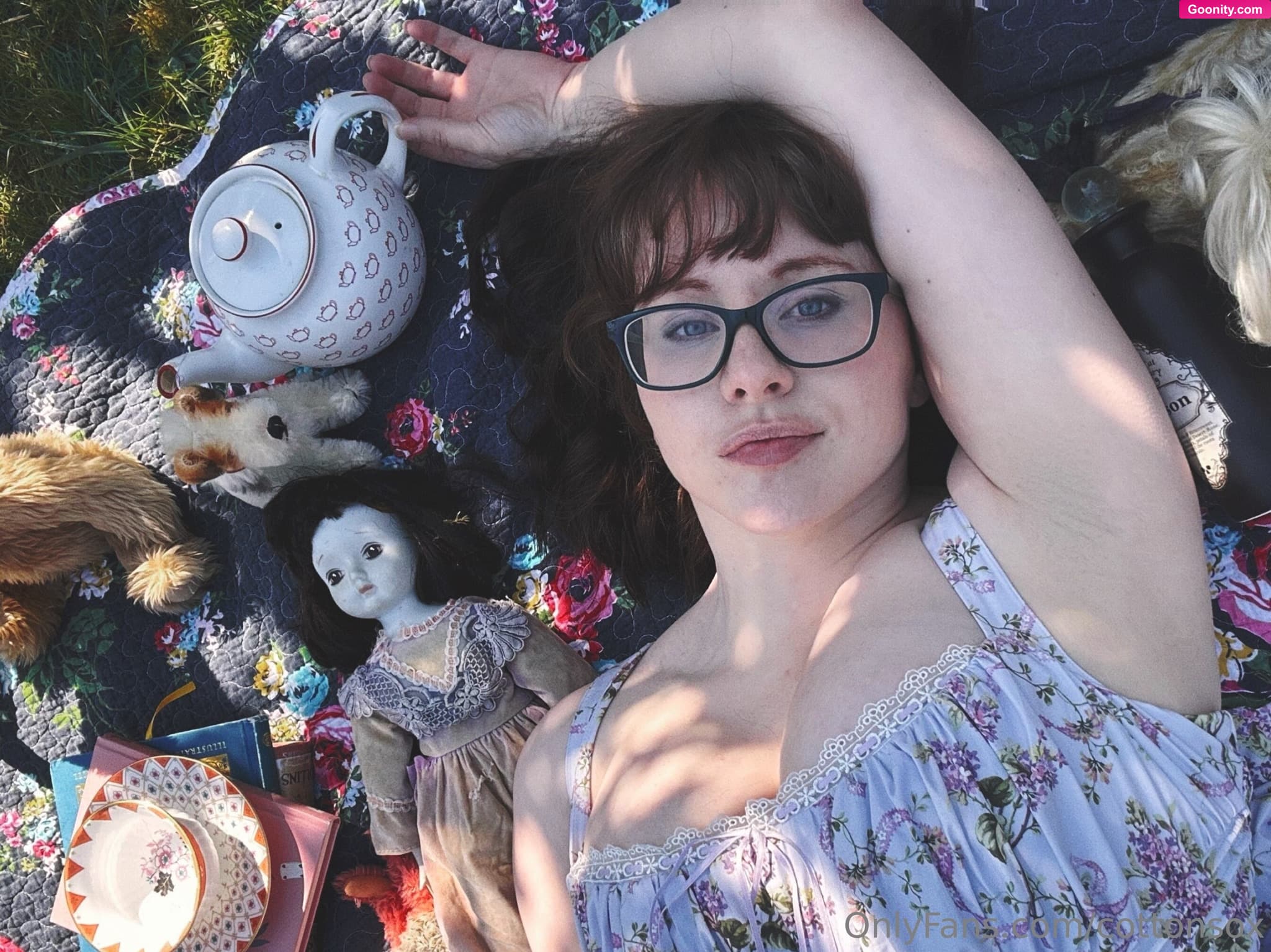 Alice CottonSox photo 29